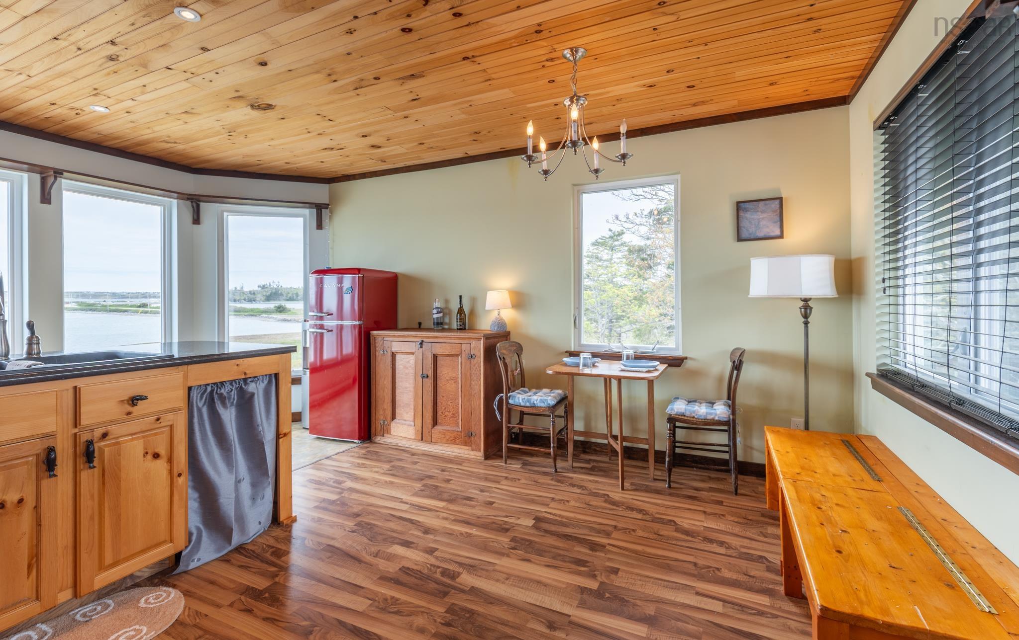 $297,000.00: 1501 Highway 304, Cape Forchu