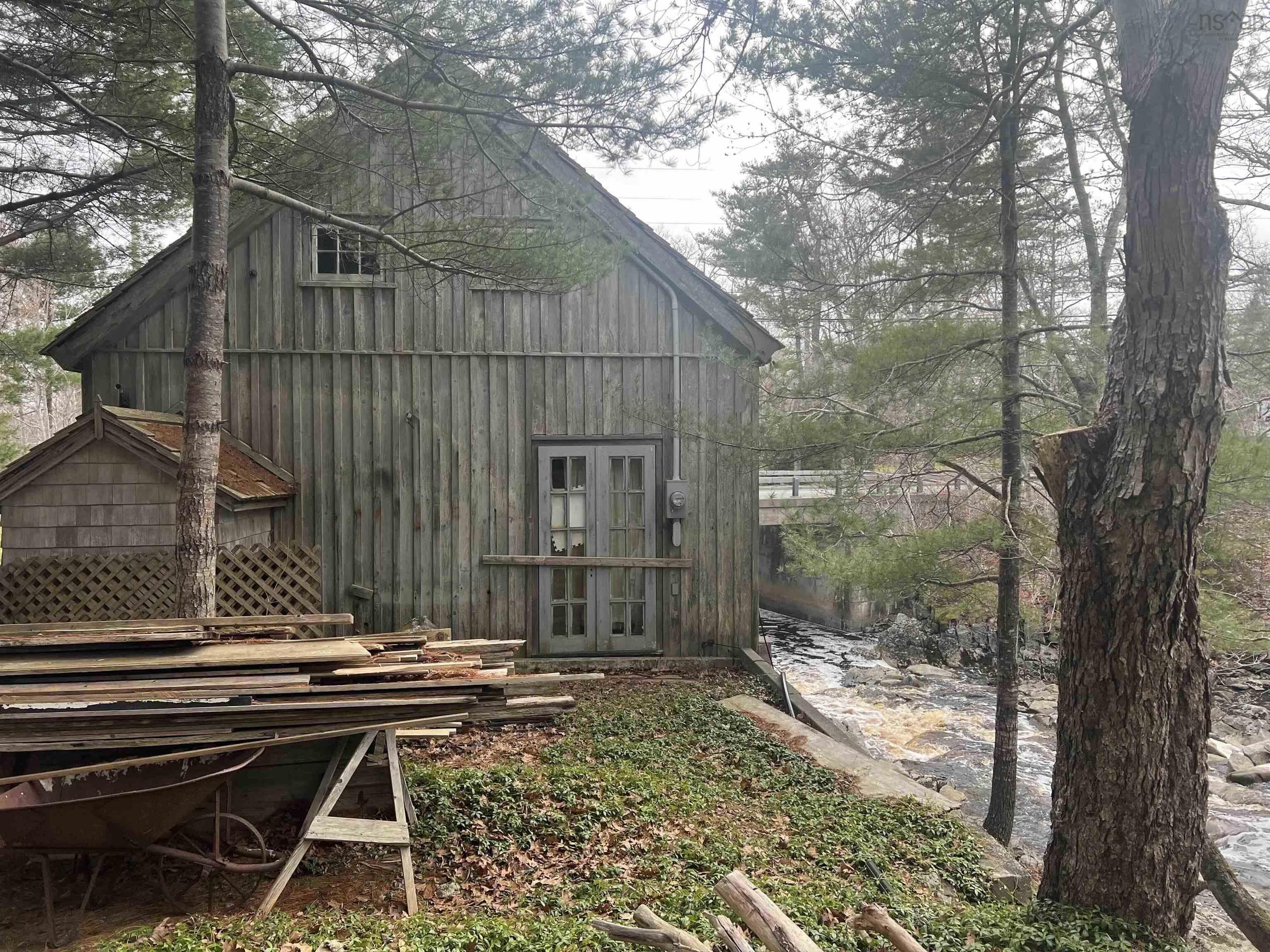 $150,000.00: 1582 Highway 103, Sable River