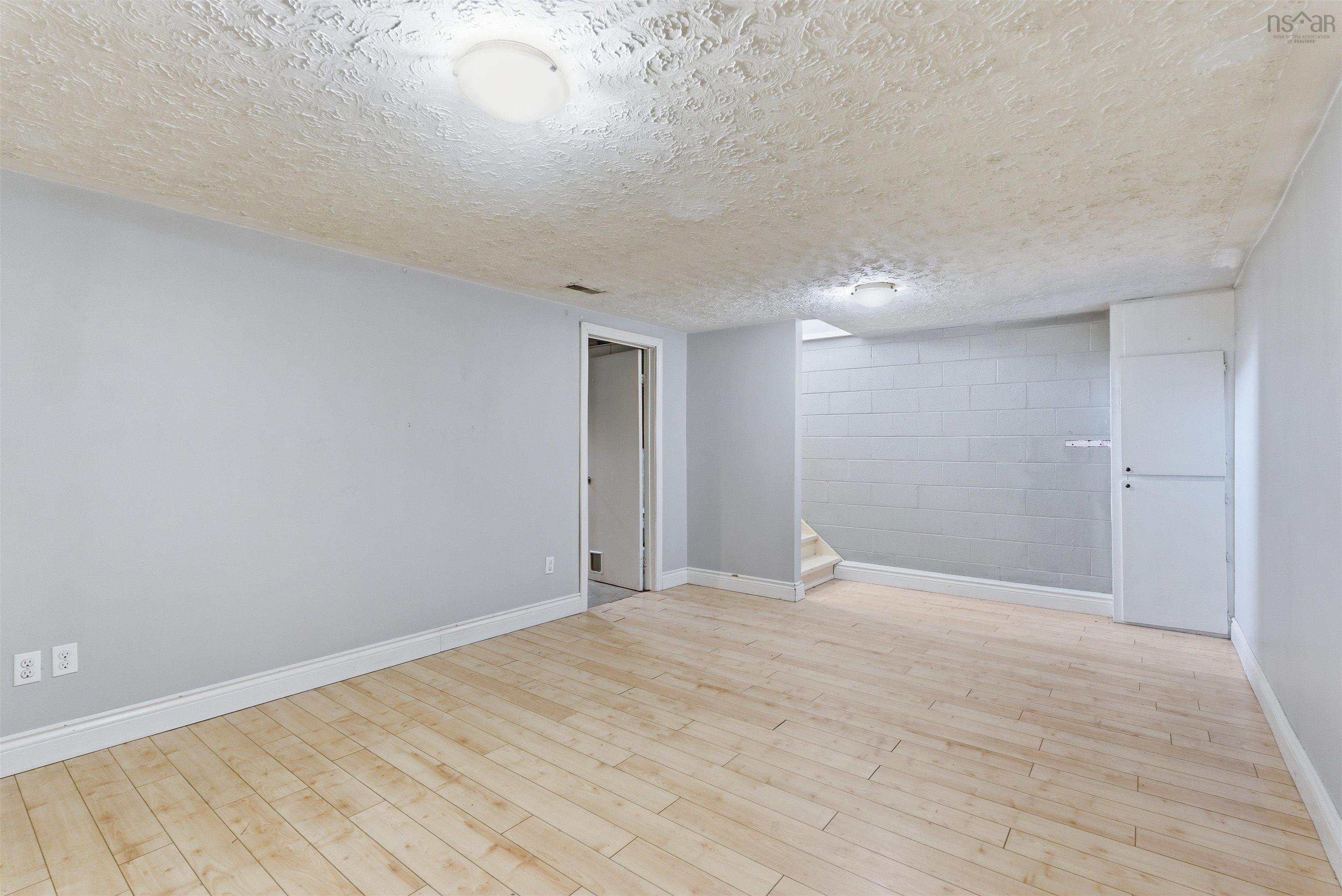 12 Aberdeen Court, Dartmouth, NS (MLS 202612076)