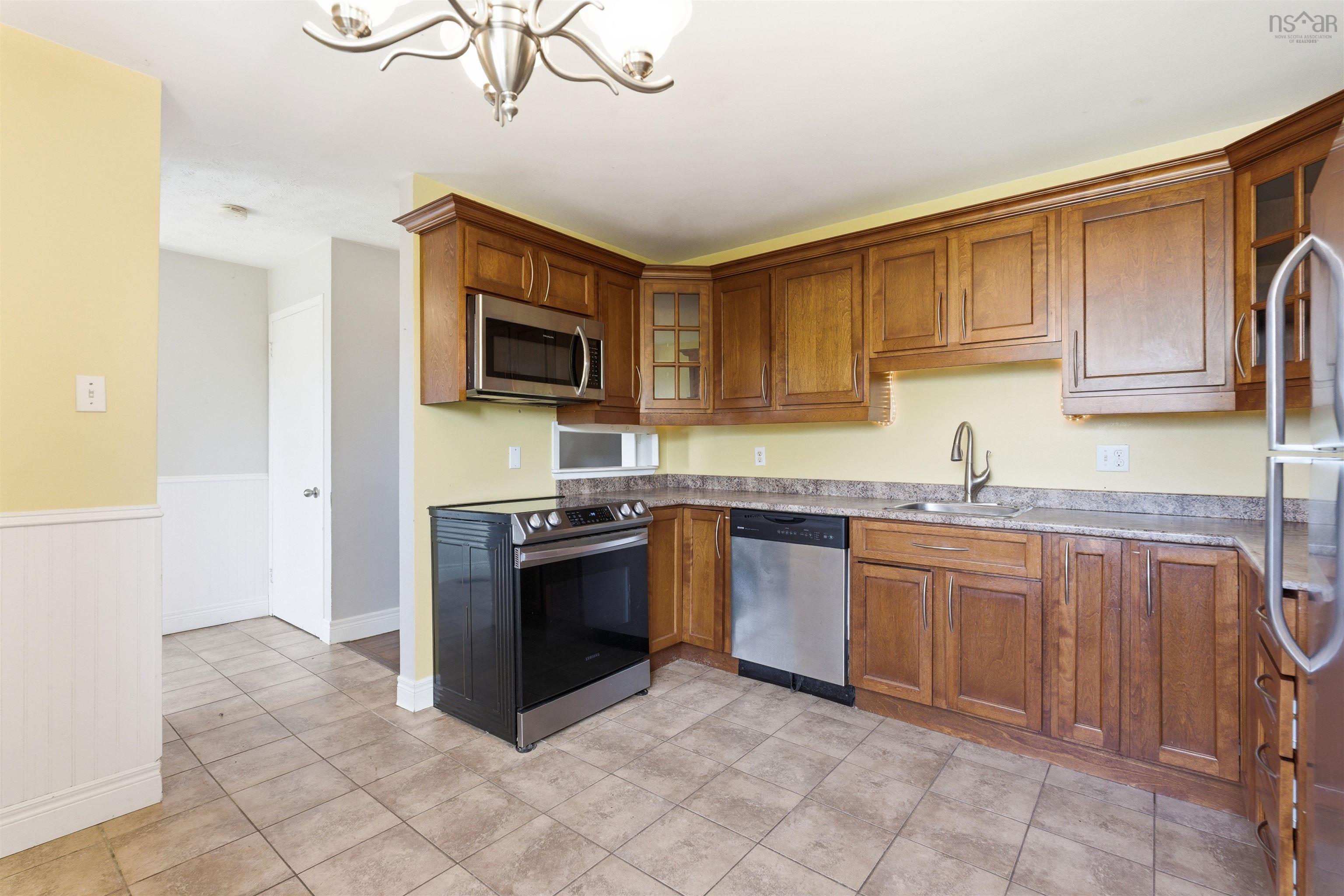 12 Aberdeen Court, Dartmouth, NS (MLS 202612076)