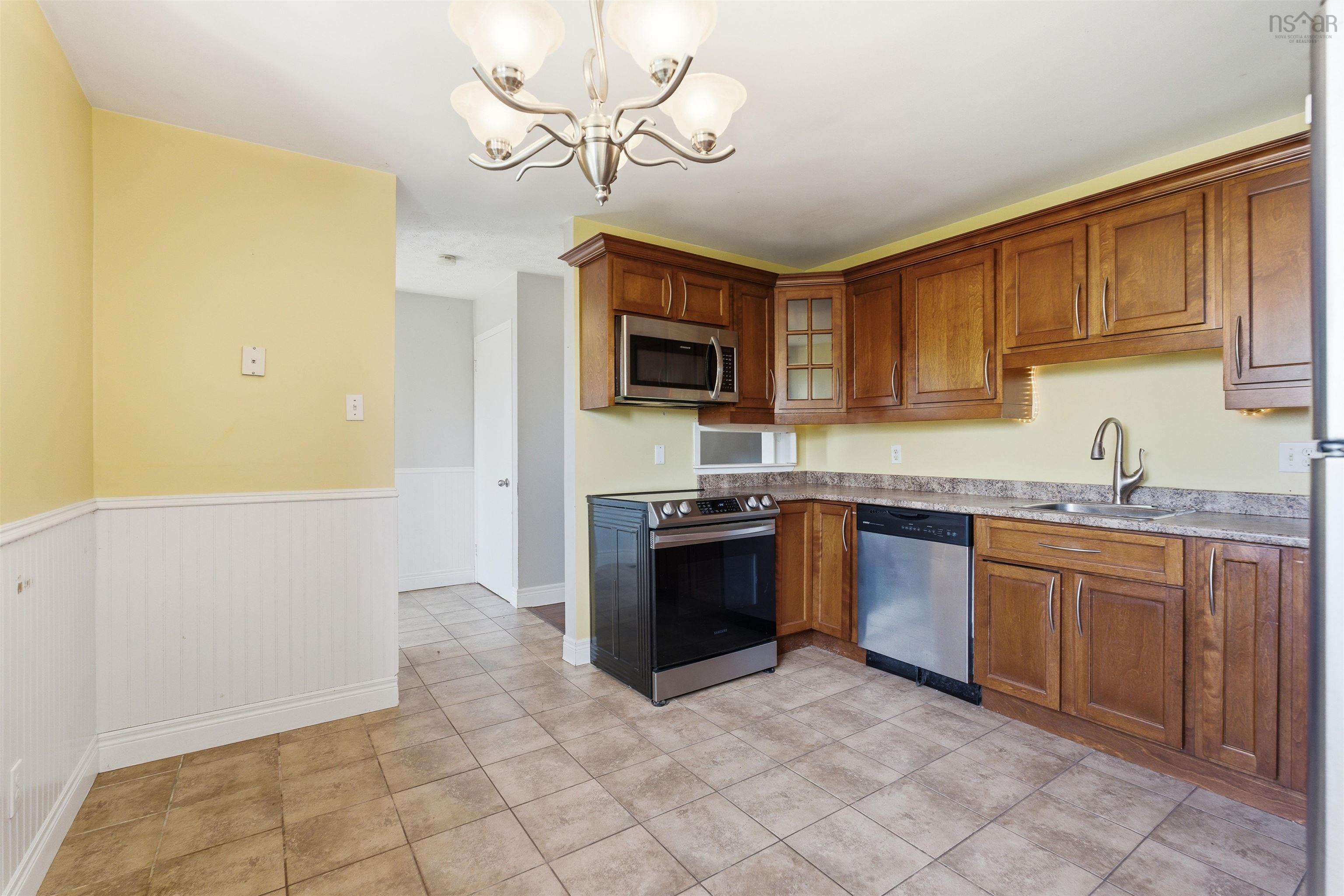 12 Aberdeen Court, Dartmouth, NS (MLS 202612076)