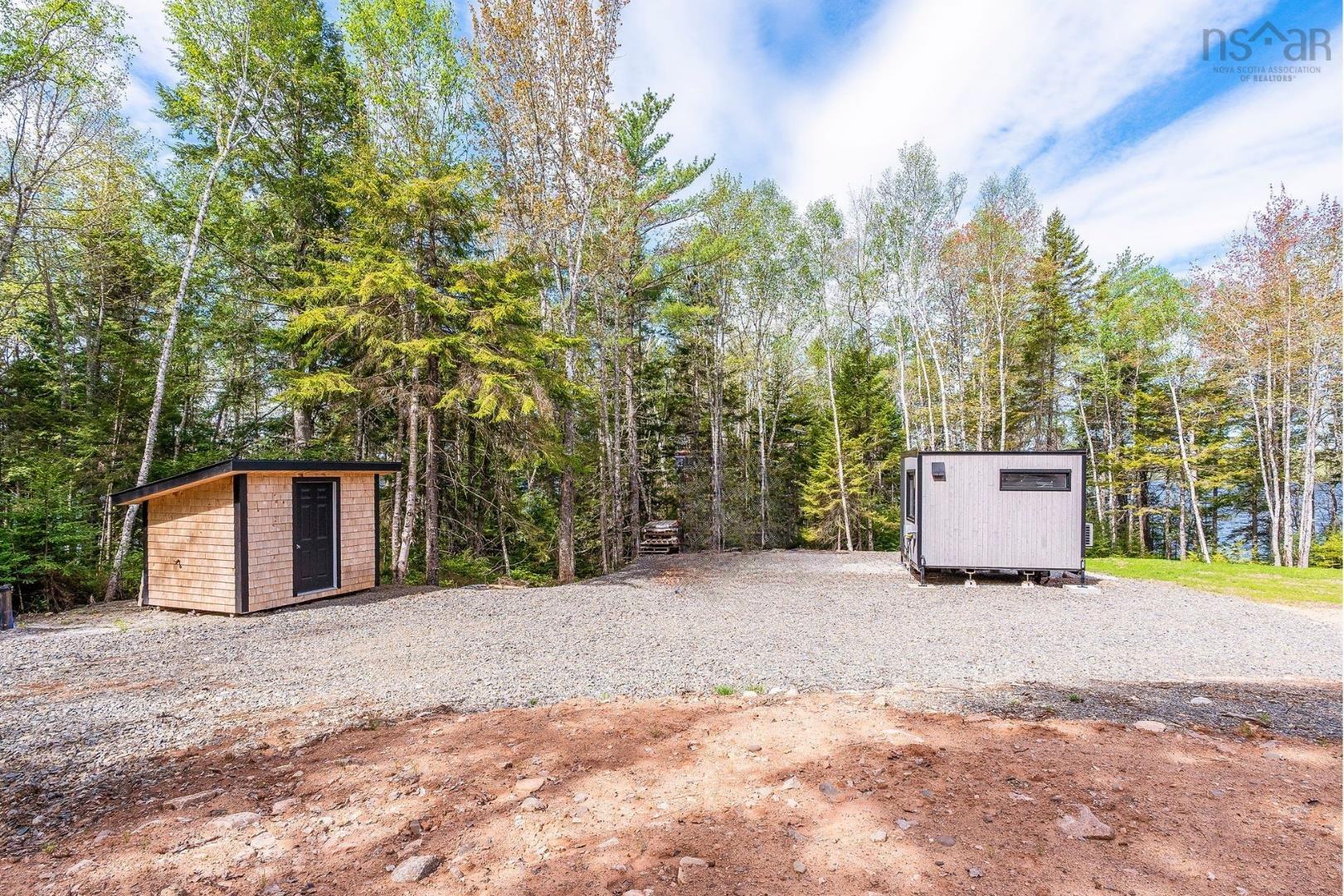 $325,000.00: 170 South Point Road, Forties
