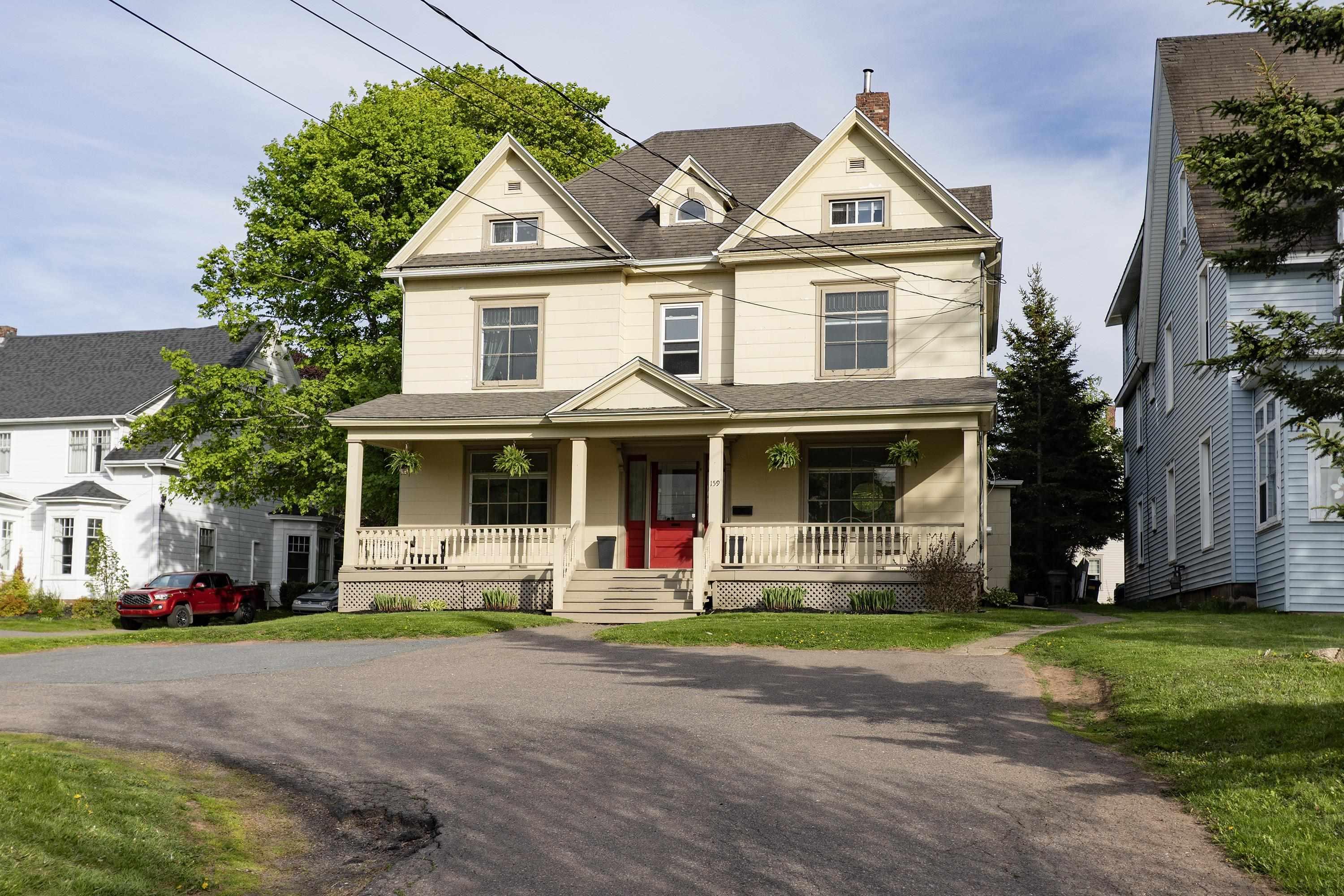 $379,900.00: 159 Victoria Street E, Amherst