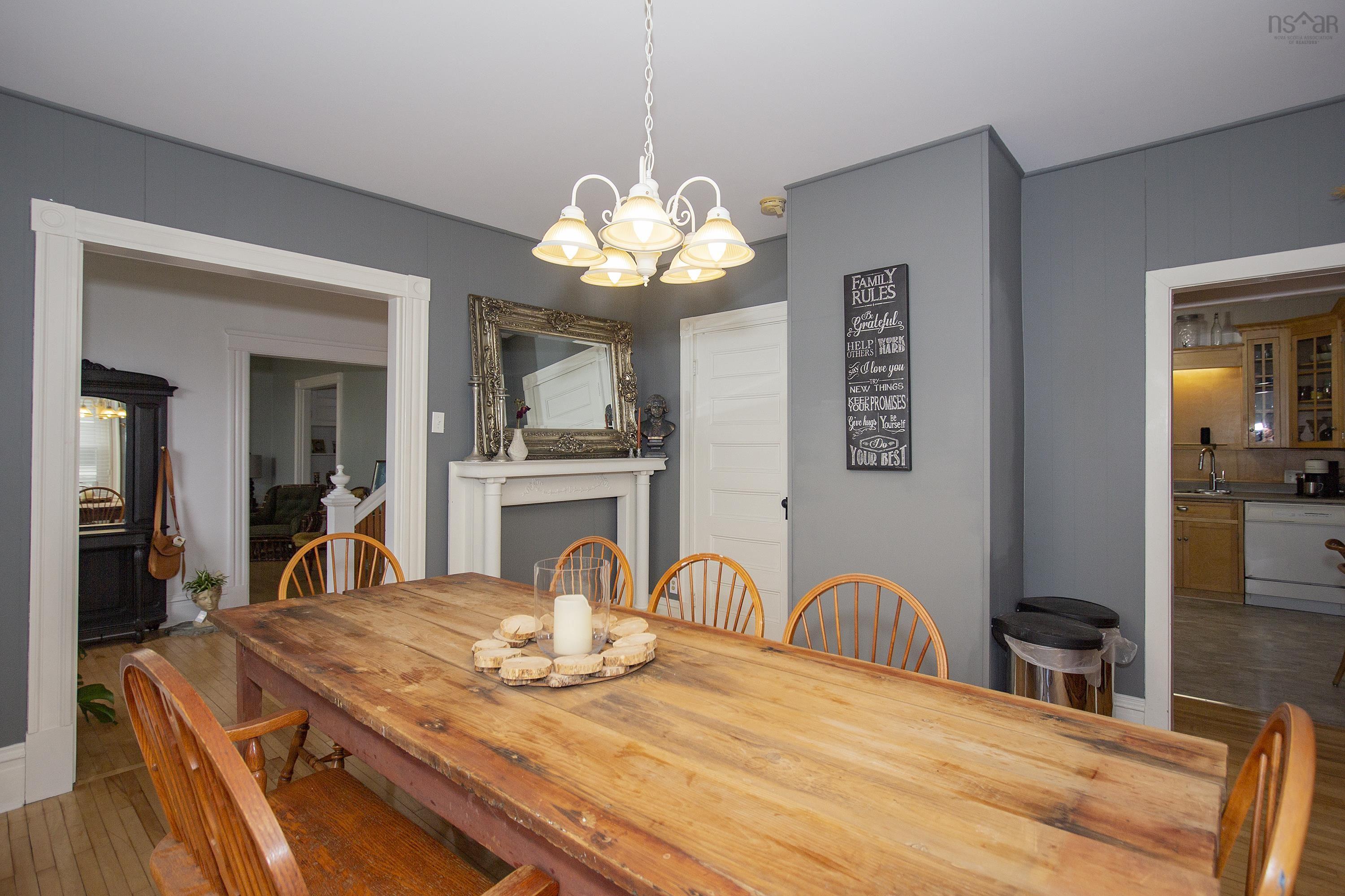 $379,900.00: 159 Victoria Street E, Amherst
