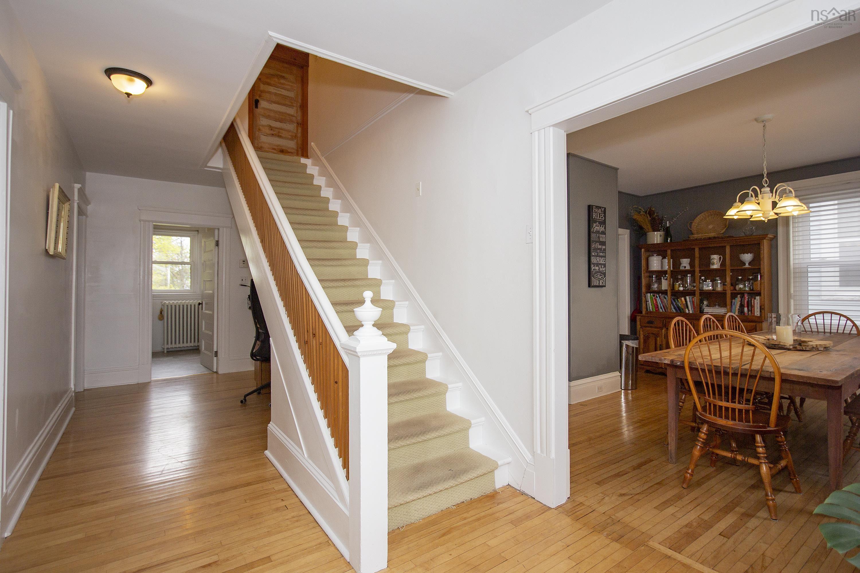 $379,900.00: 159 Victoria Street E, Amherst