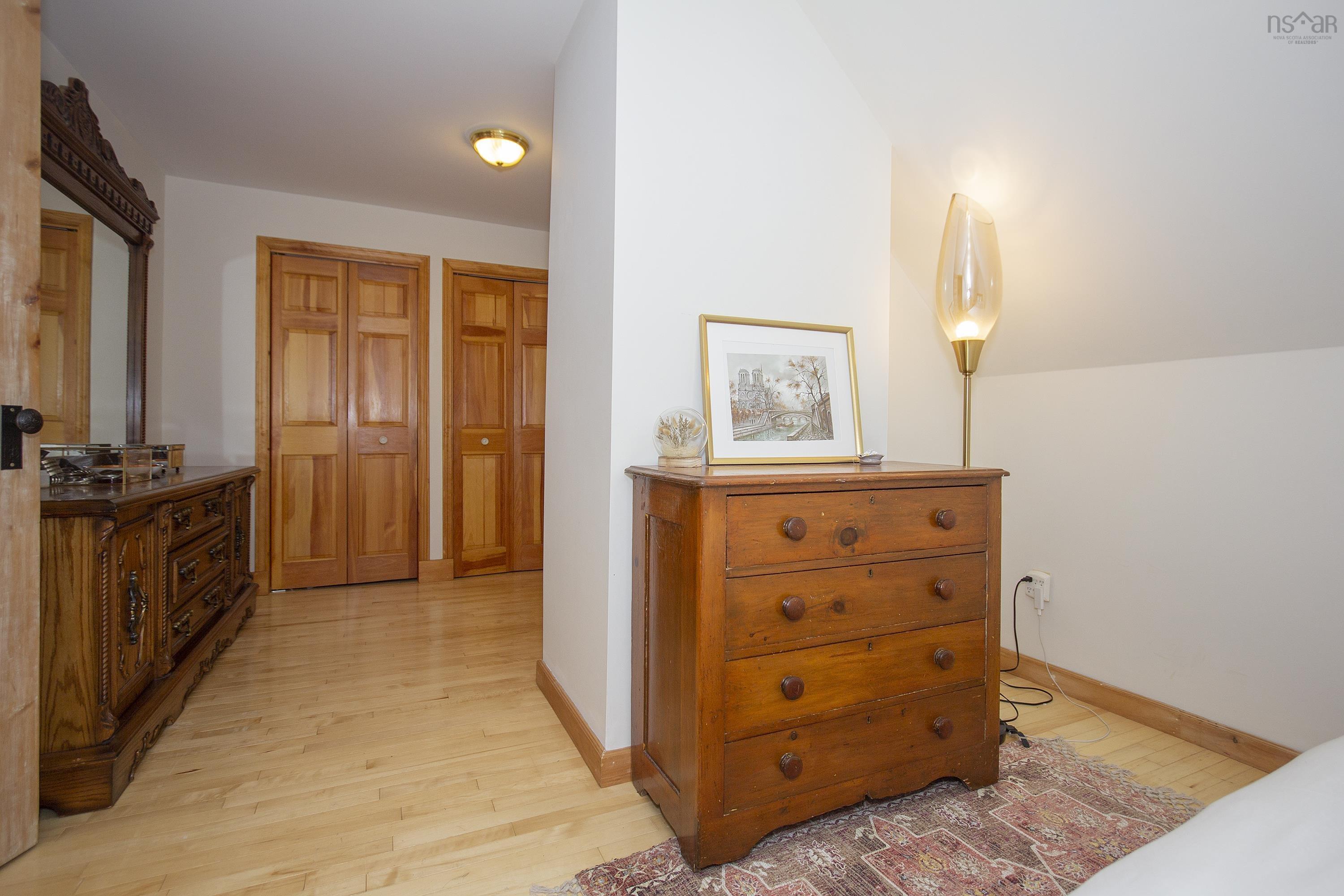 $379,900.00: 159 Victoria Street E, Amherst