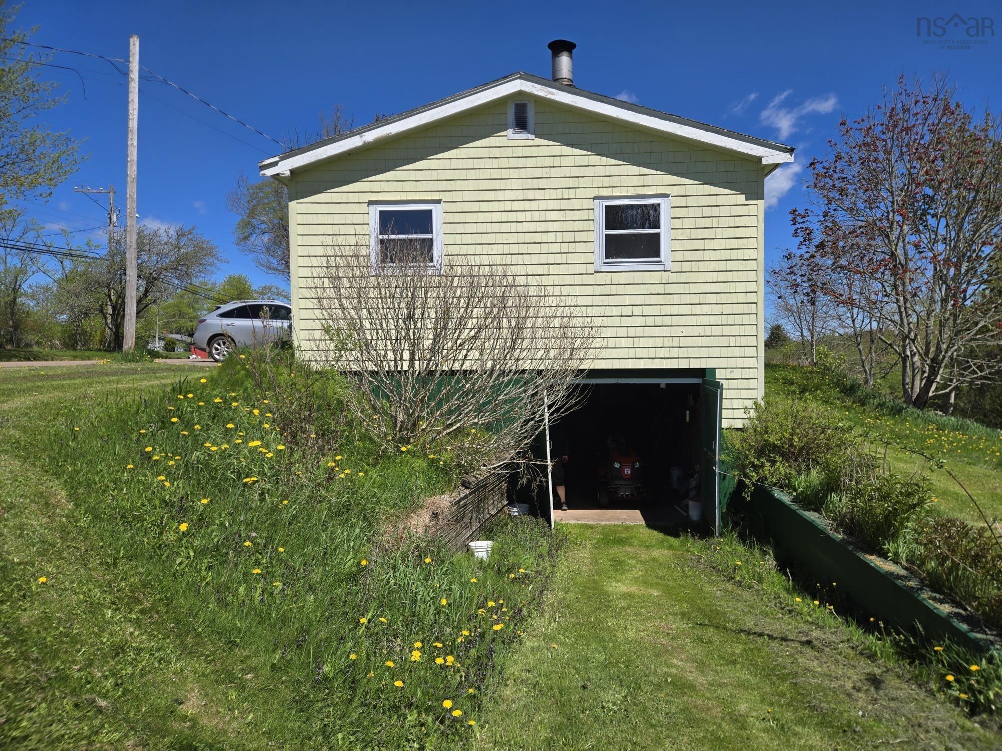 $360,000.00: 363 Truro Heights Rd, Truro Heights