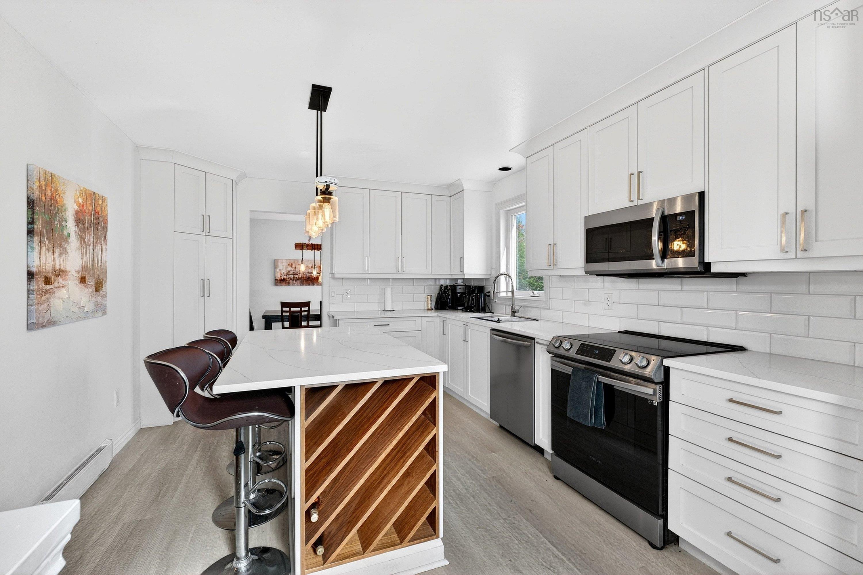 $594,900.00: 88 Auburn Drive, Dartmouth