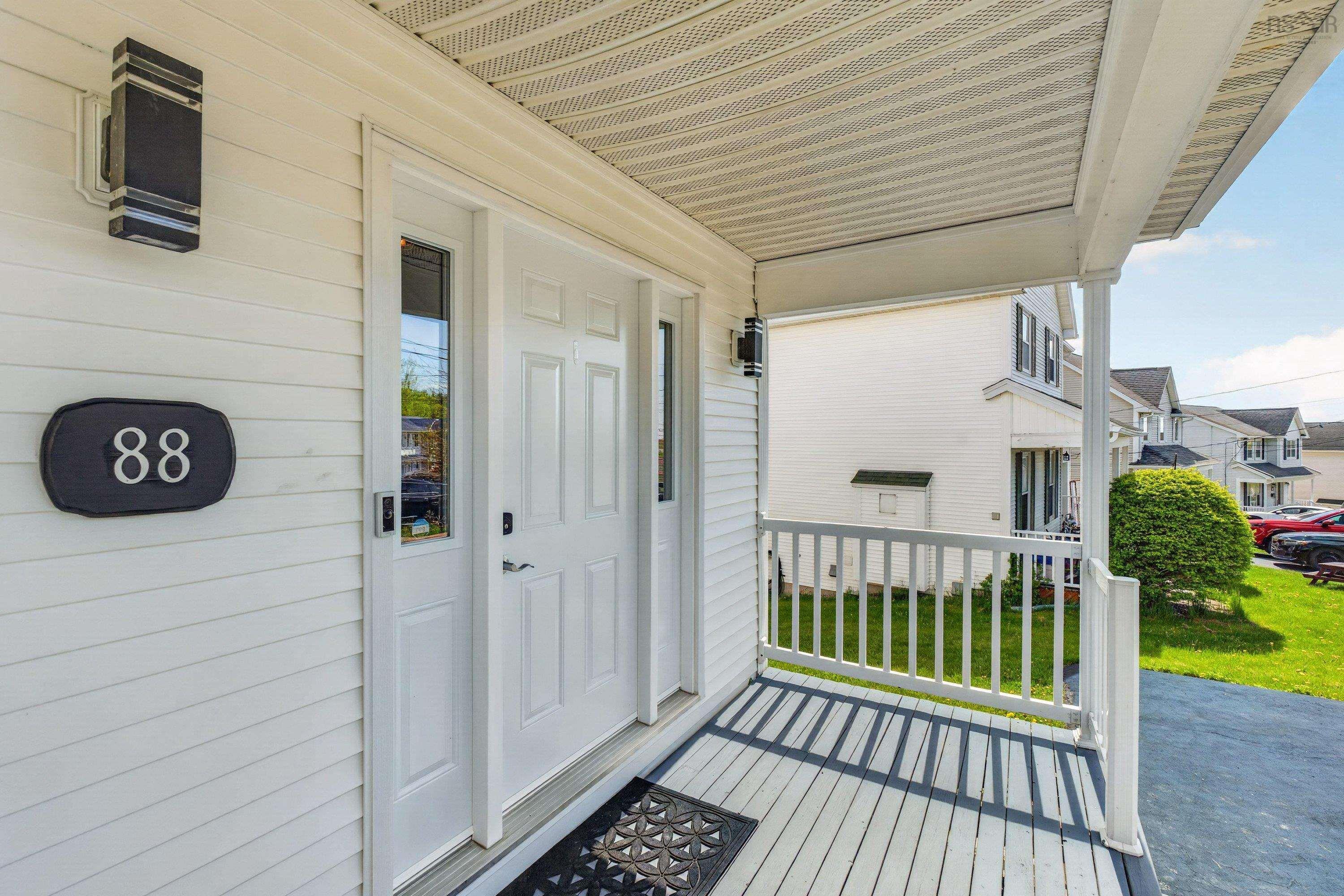 $594,900.00: 88 Auburn Drive, Dartmouth