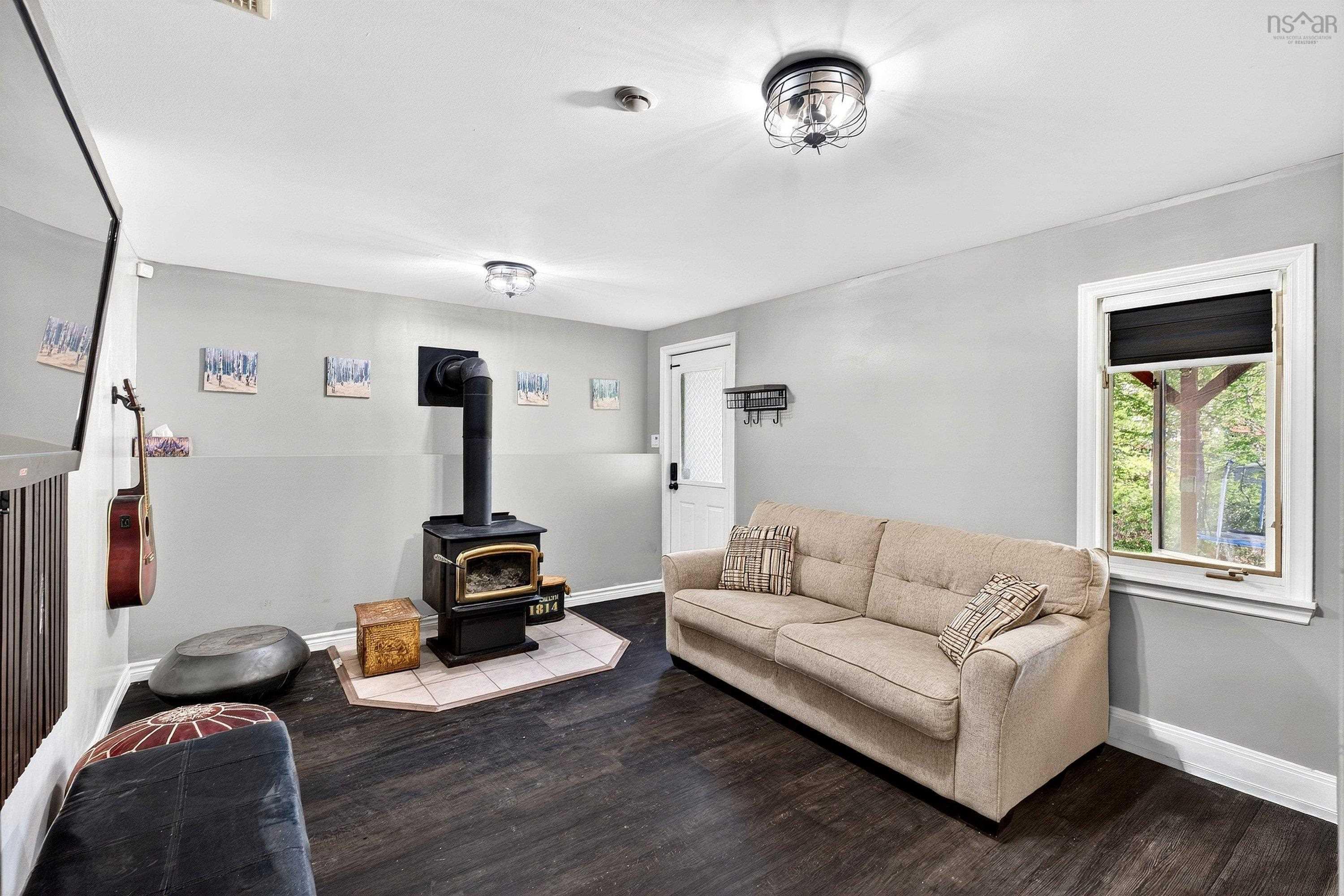 $594,900.00: 88 Auburn Drive, Dartmouth