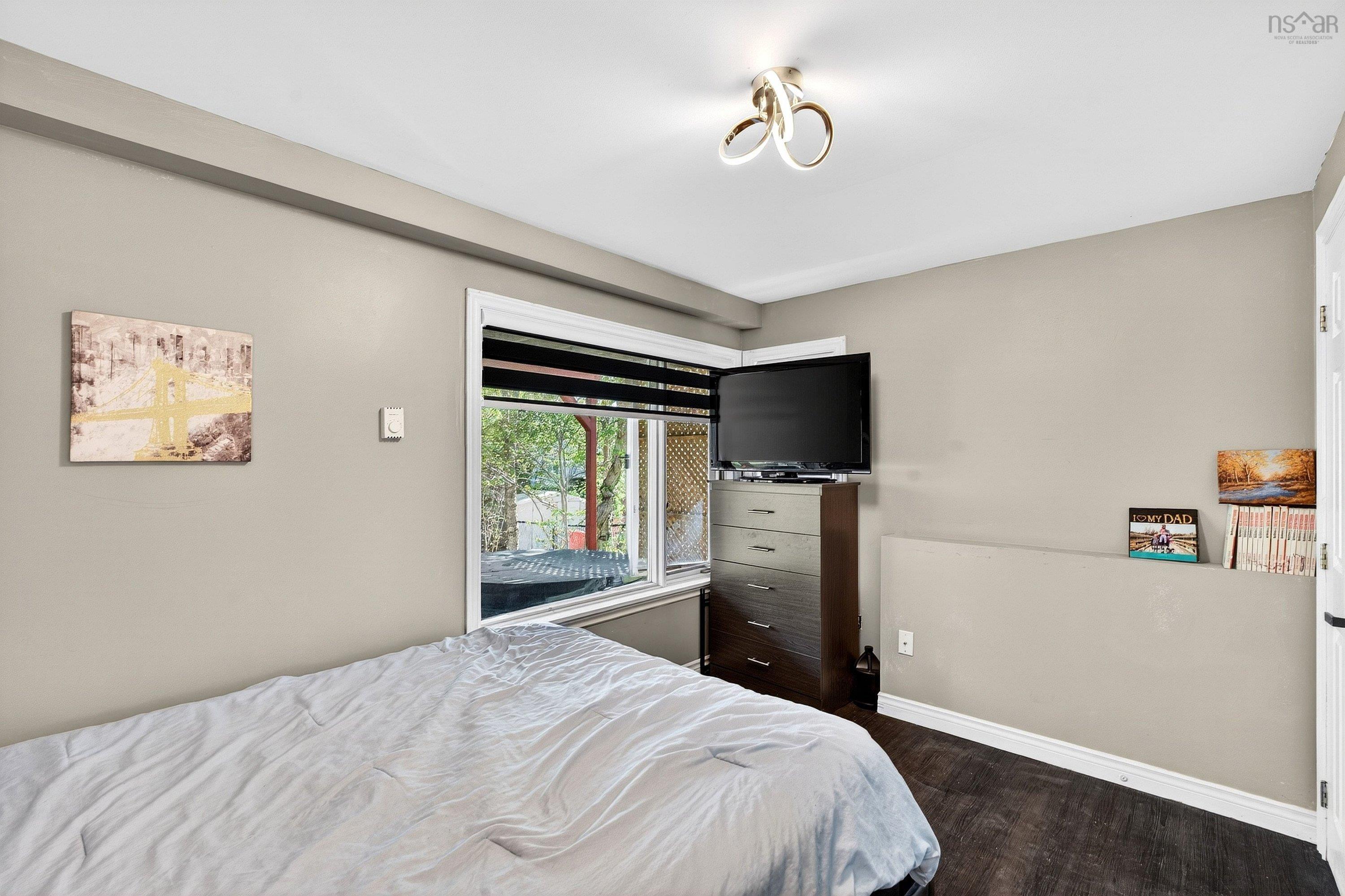 $594,900.00: 88 Auburn Drive, Dartmouth