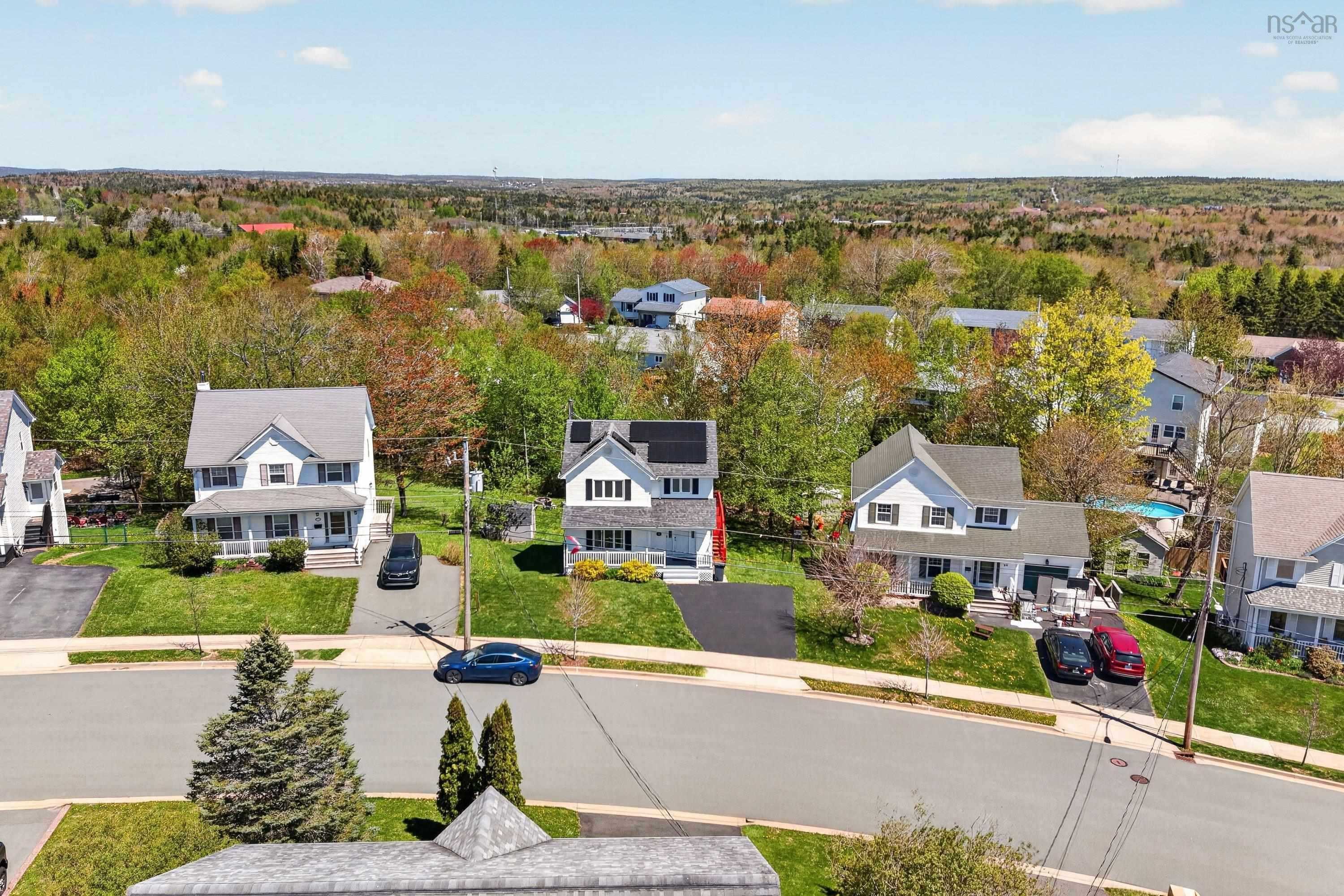 $594,900.00: 88 Auburn Drive, Dartmouth