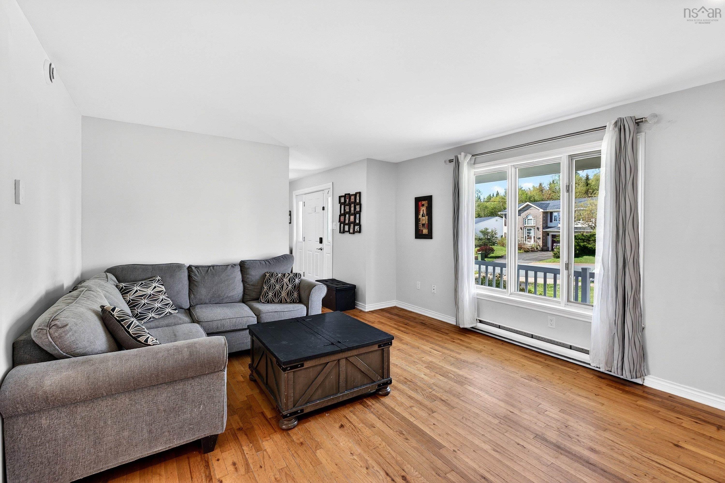$594,900.00: 88 Auburn Drive, Dartmouth