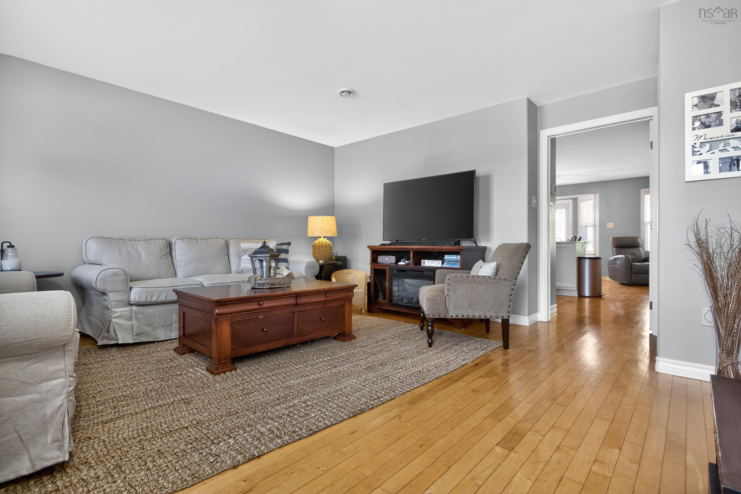 $549,900.00: 200 Transom Drive, Halifax