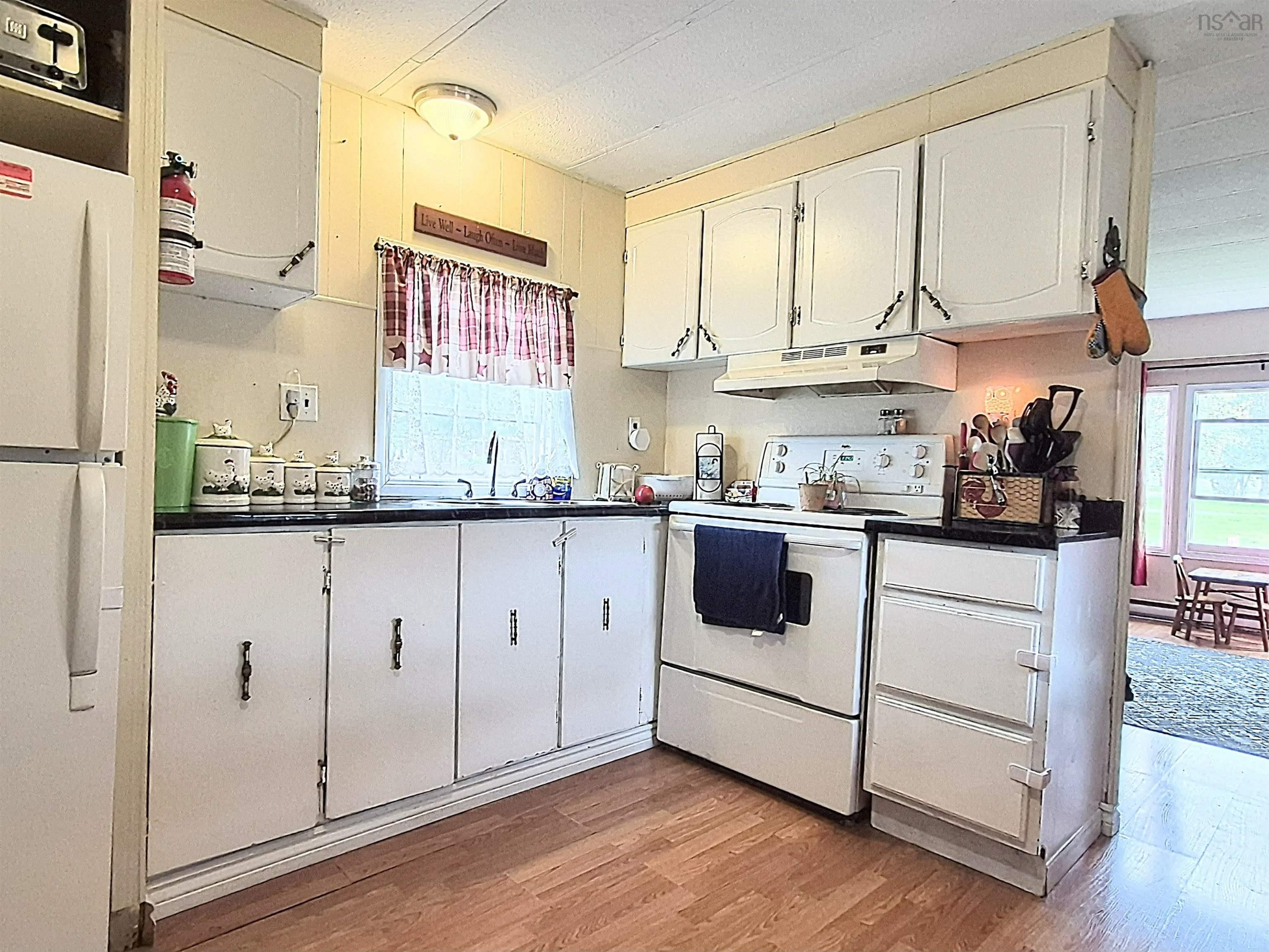 $127,900.00: 10 Bayview Drive, Amherst