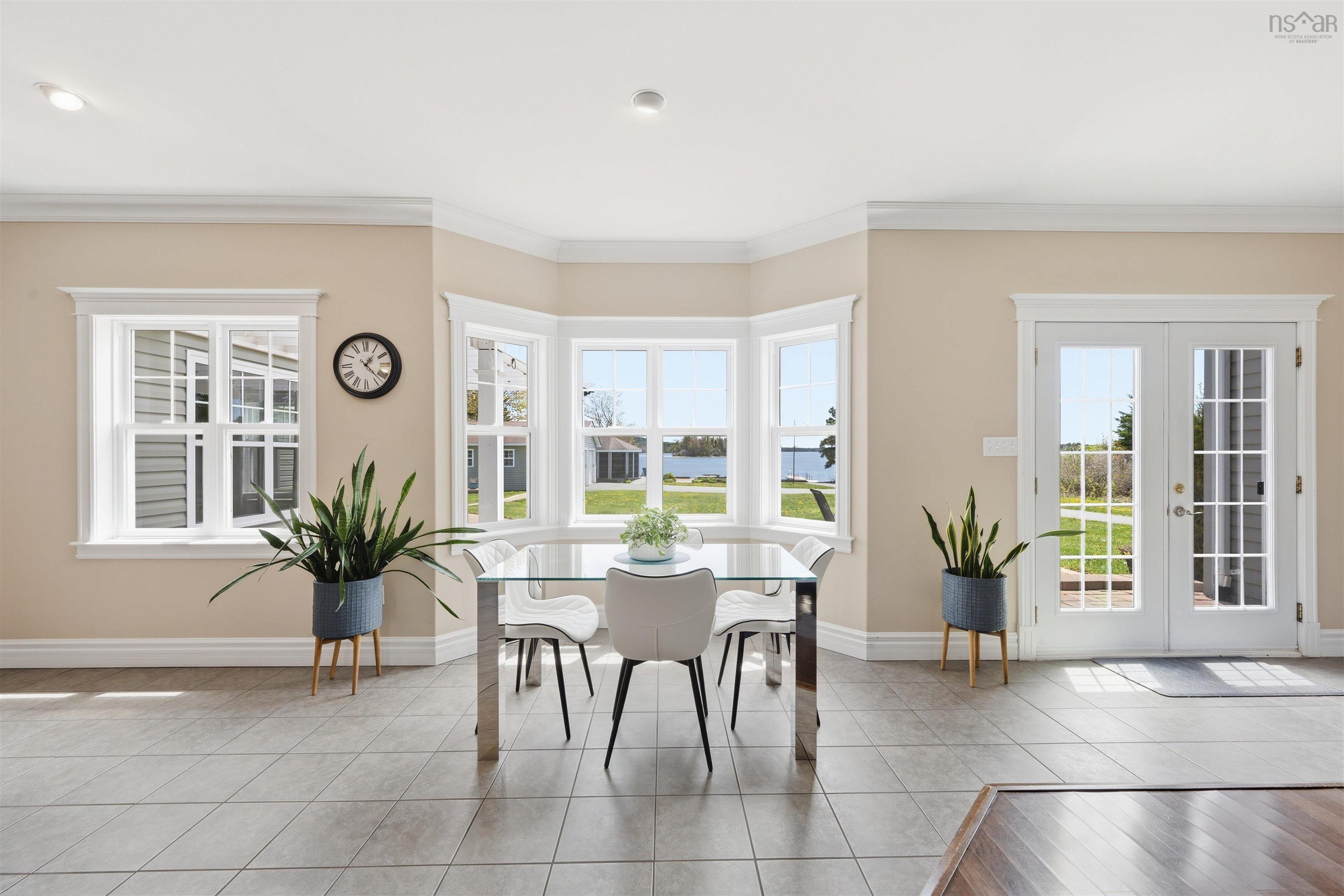 $1,249,900.00: 262 Bellefontaine Road, Middle Porters Lake
