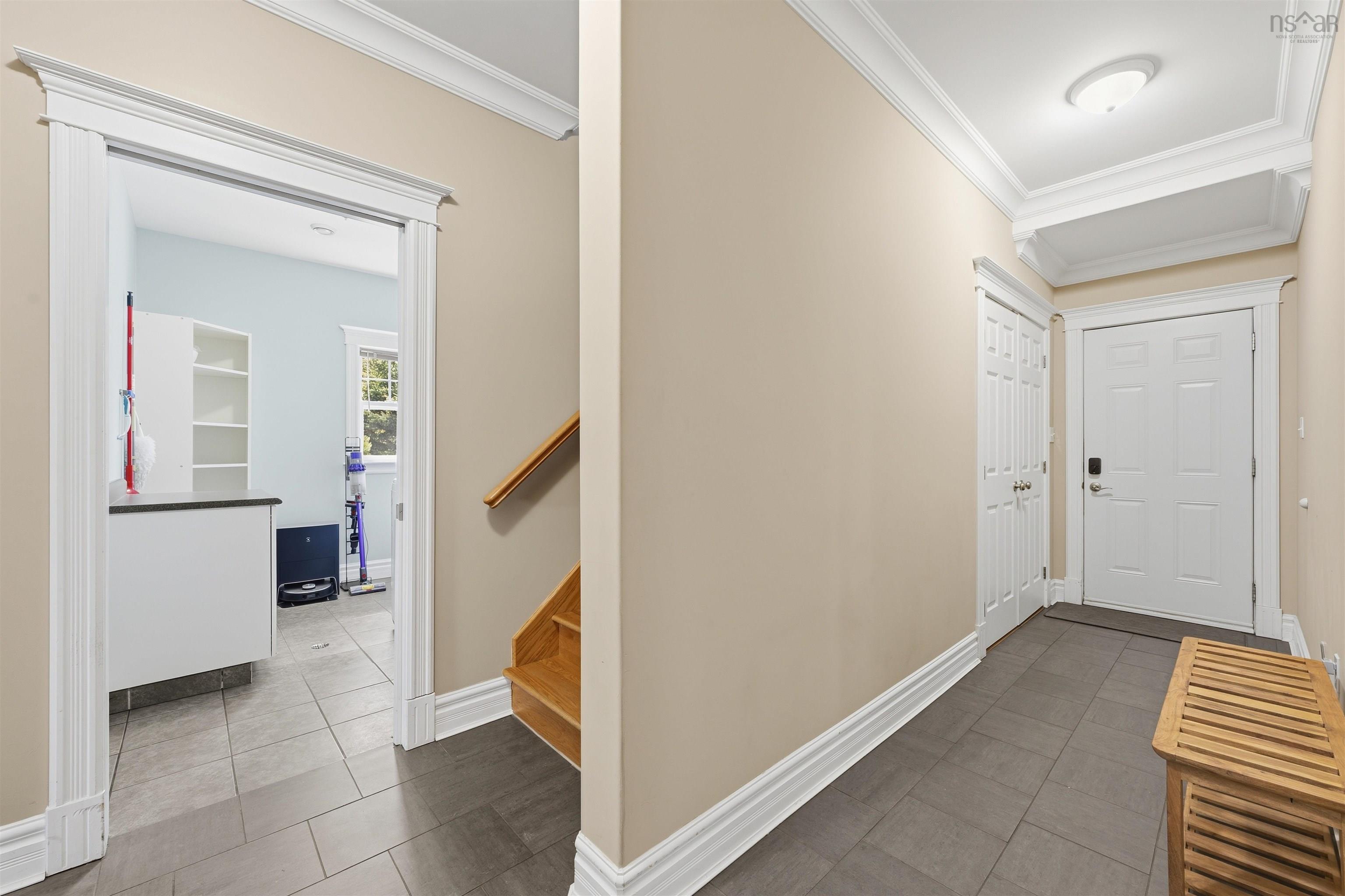 $1,249,900.00: 262 Bellefontaine Road, Middle Porters Lake