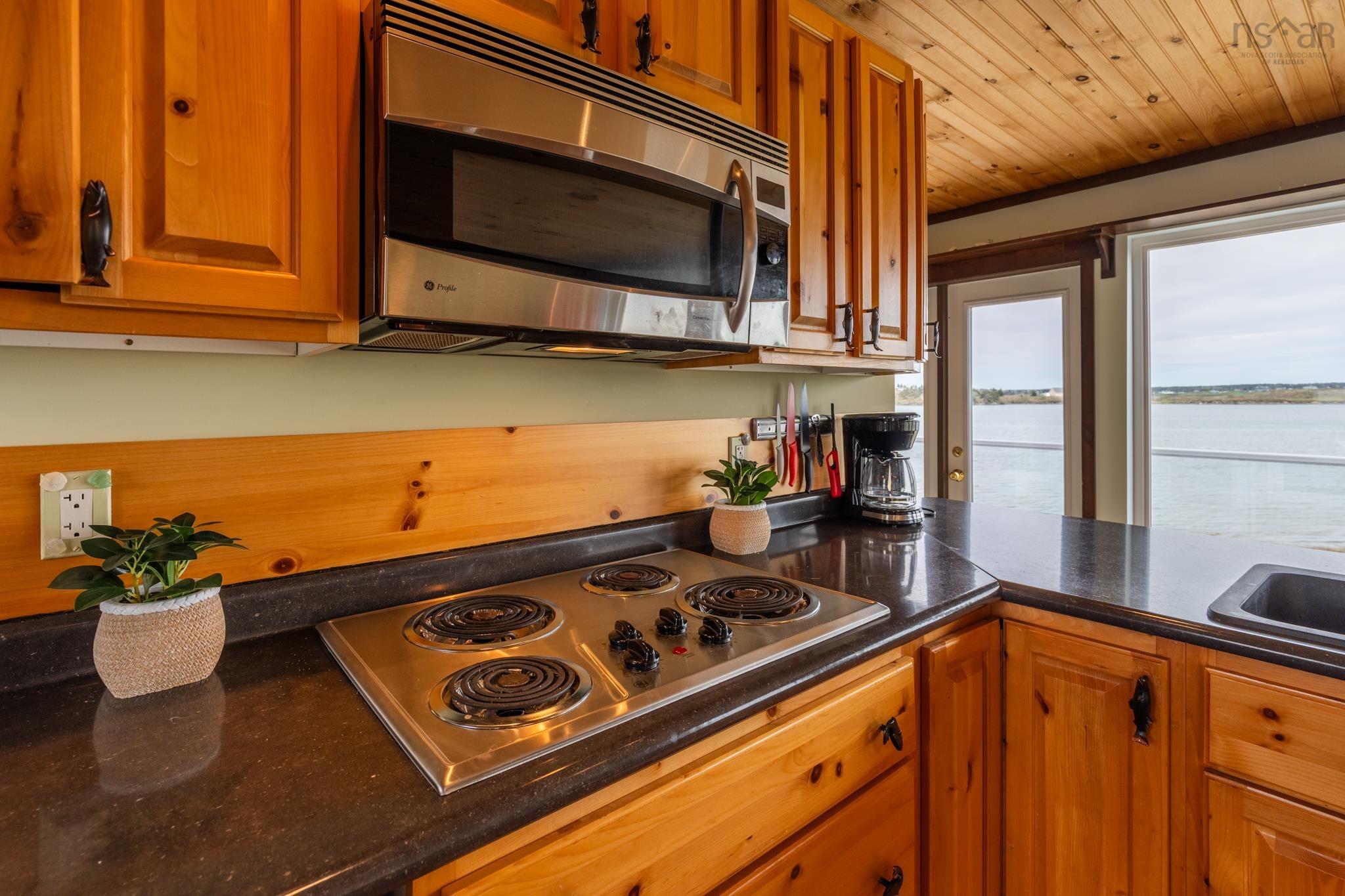 $297,000.00: 1501 Highway 304, Cape Forchu