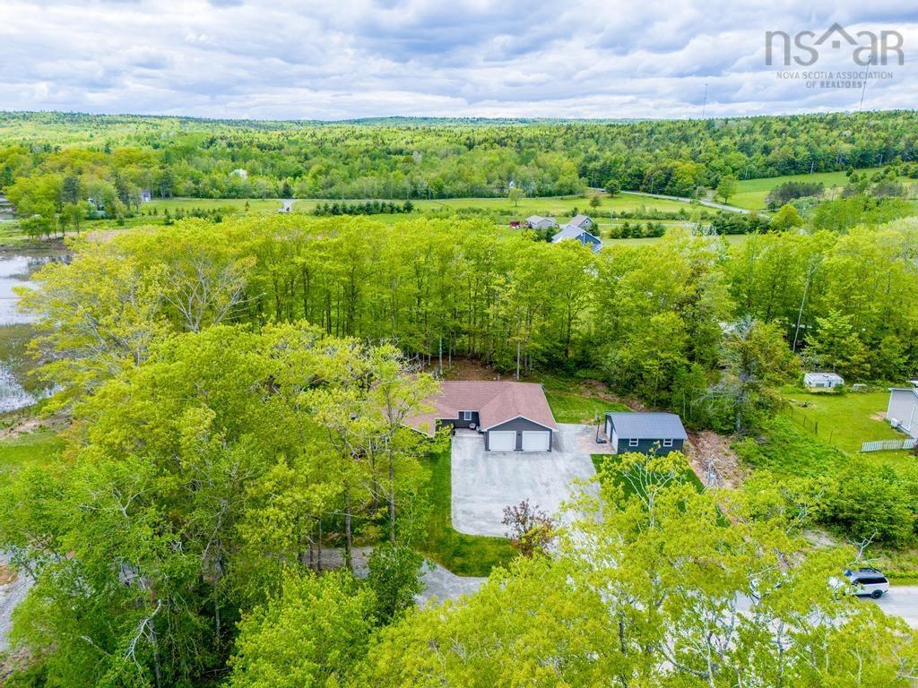 $1,279,000.00: 40 Martins Point Road, Enfield