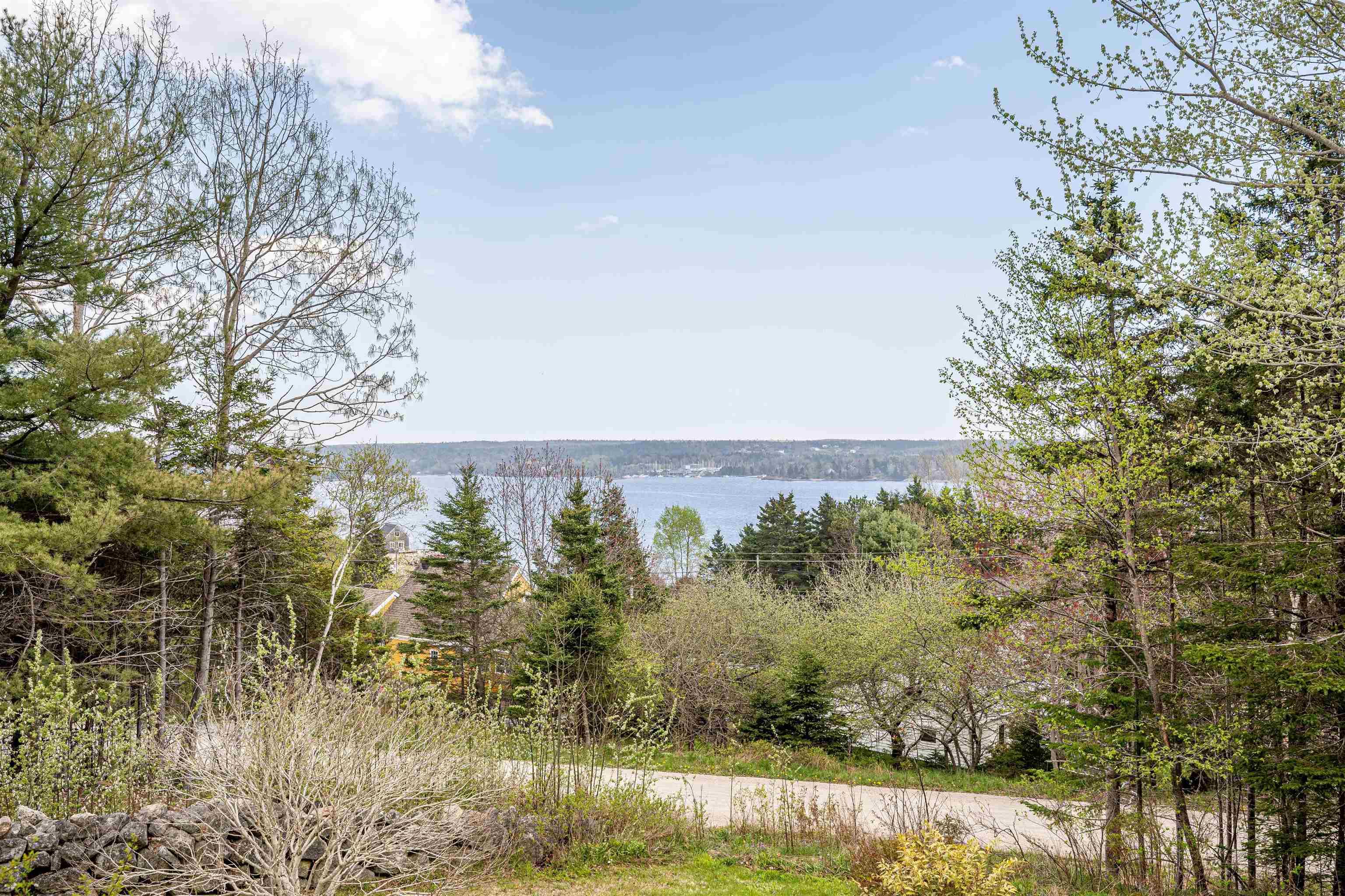 6867 St Margarets Bay Road, Boutiliers Point, NS (MLS 202612205)