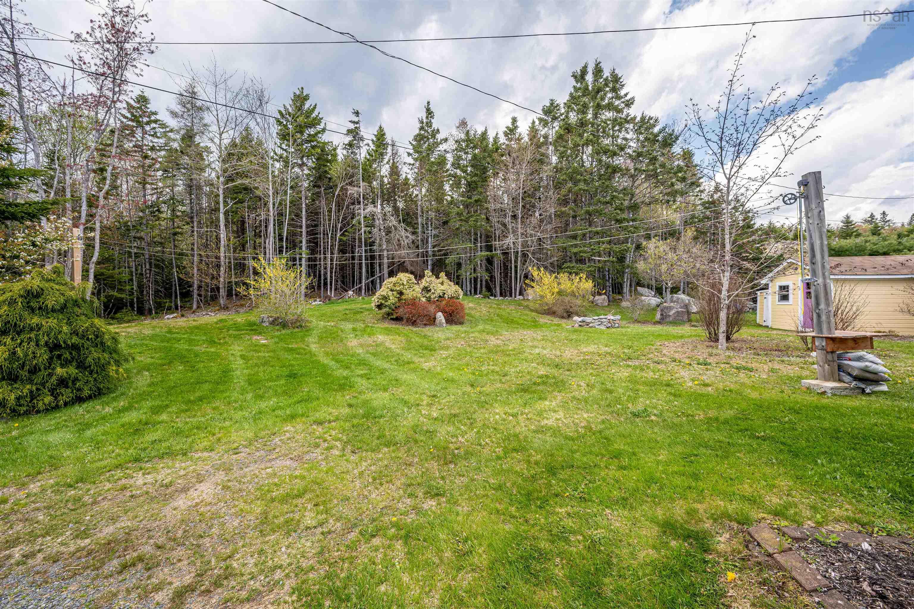 6867 St Margarets Bay Road, Boutiliers Point, NS (MLS 202612205)
