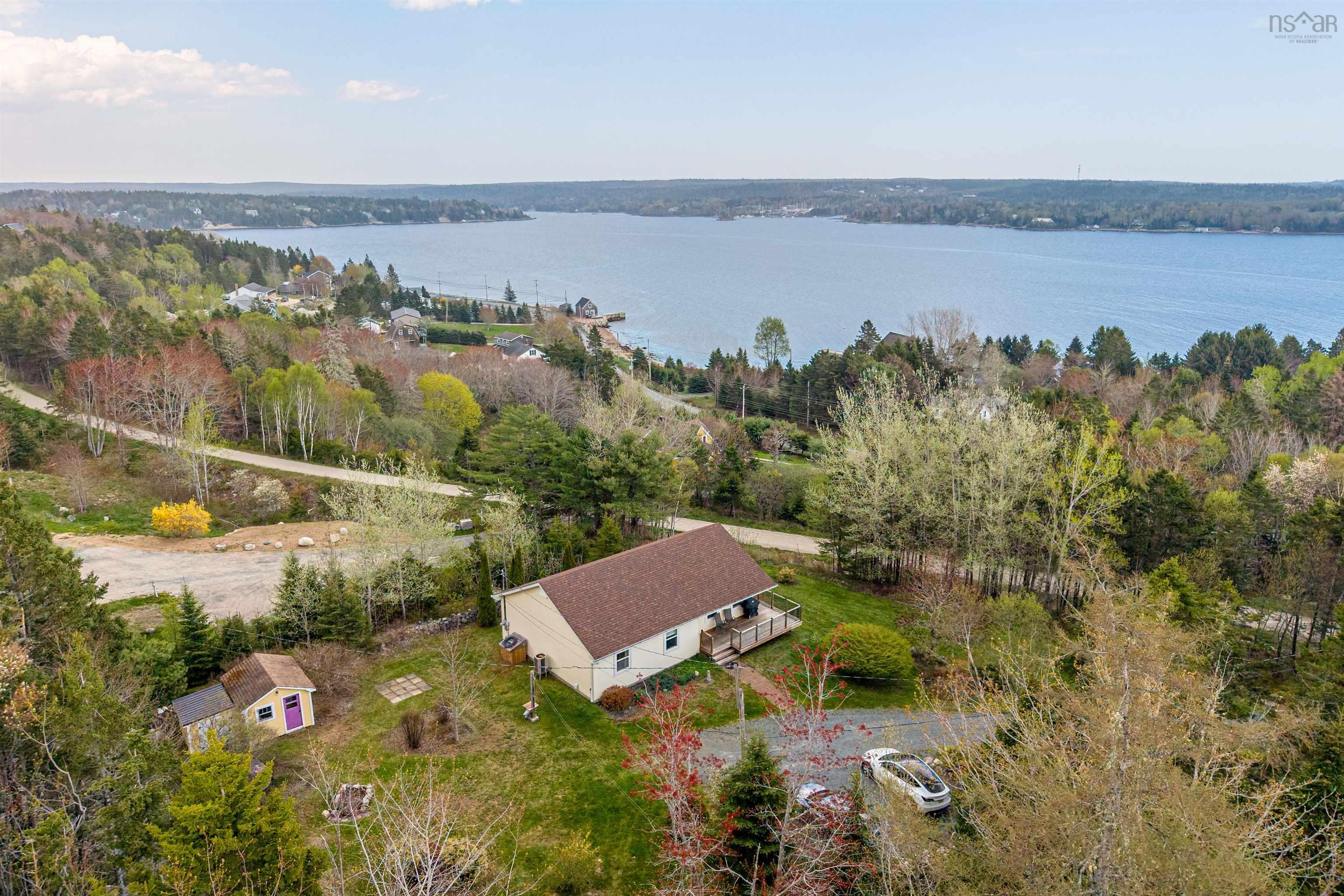 6867 St Margarets Bay Road, Boutiliers Point, NS (MLS 202612205)