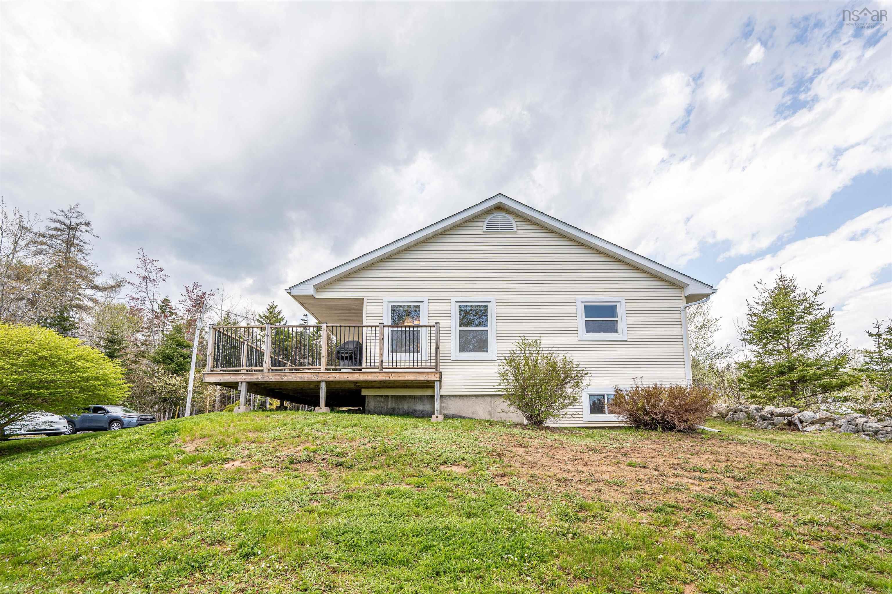 6867 St Margarets Bay Road, Boutiliers Point, NS (MLS 202612205)