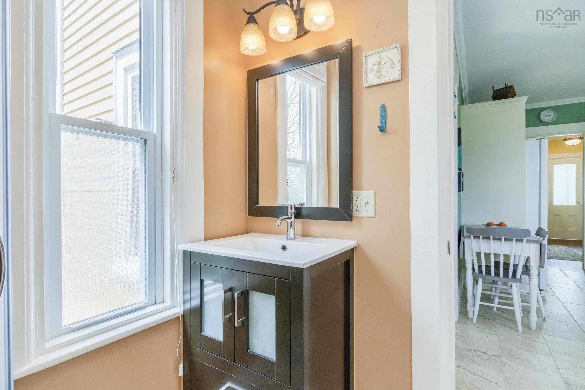 $639,900.00: 206 Fox Street, Lunenburg