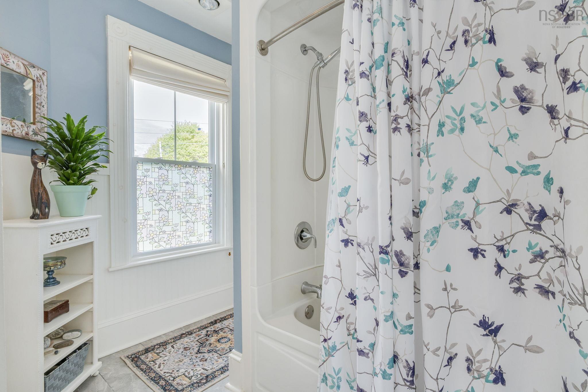 $639,900.00: 206 Fox Street, Lunenburg