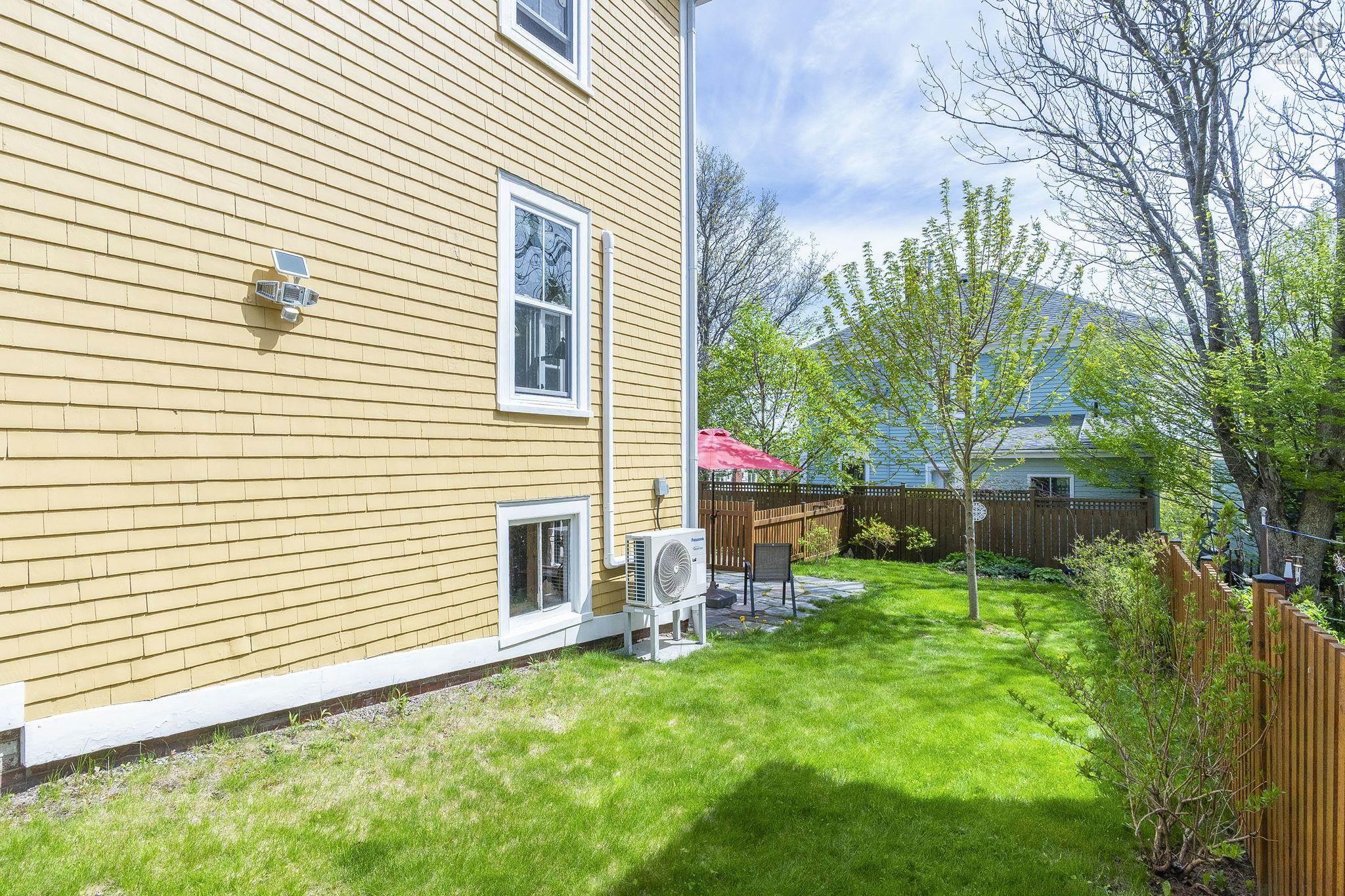 $639,900.00: 206 Fox Street, Lunenburg
