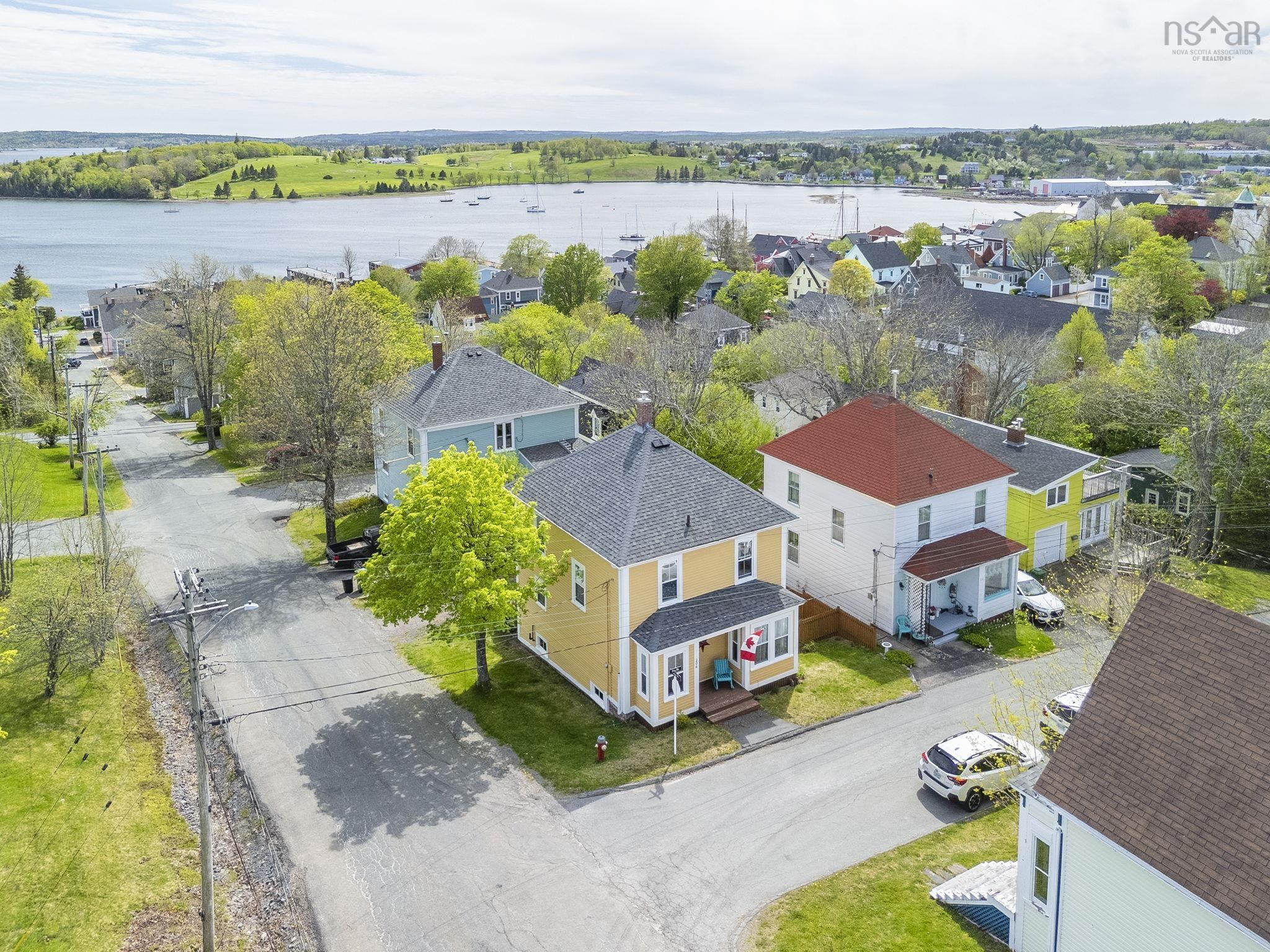 $639,900.00: 206 Fox Street, Lunenburg
