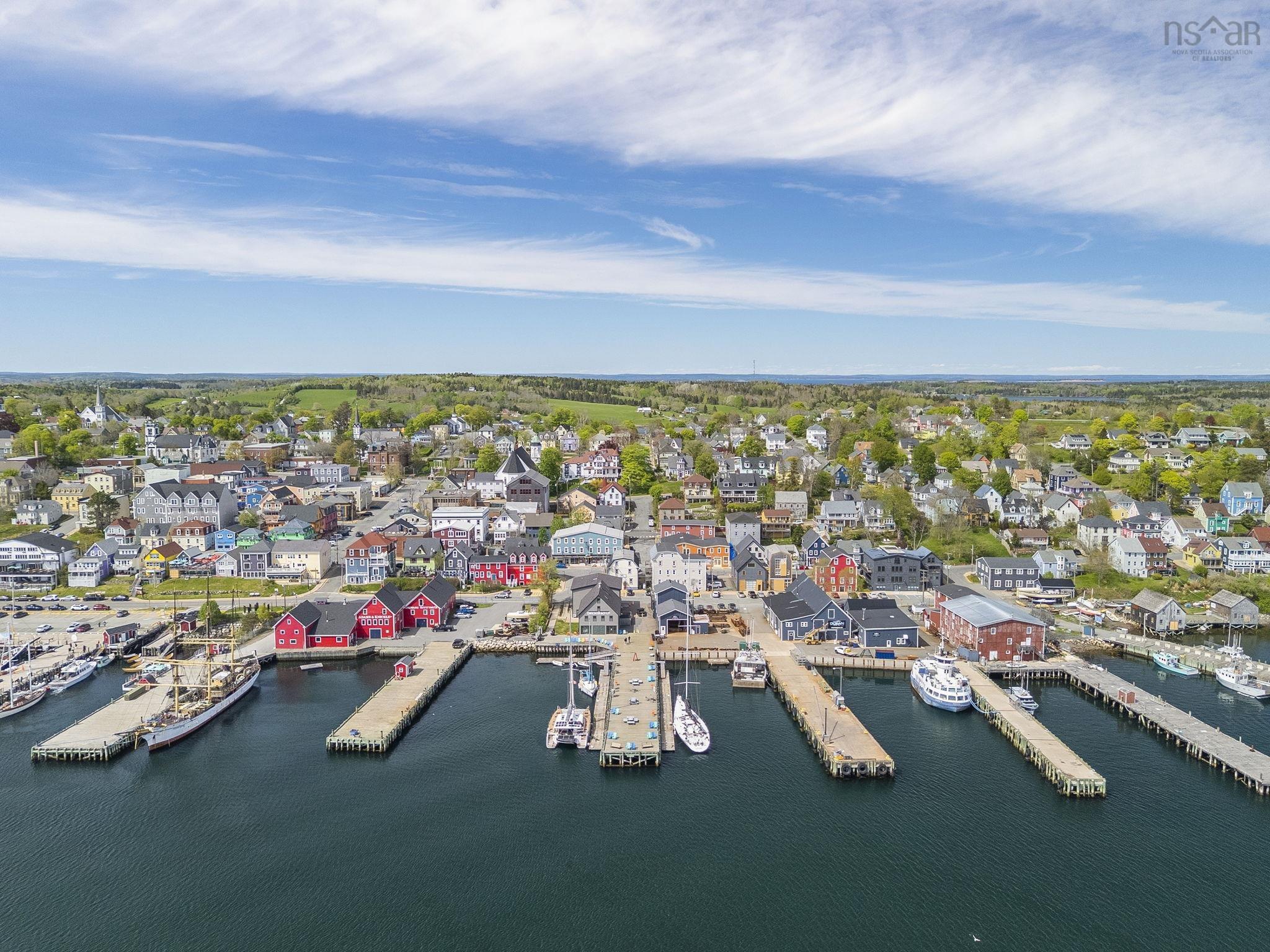 $639,900.00: 206 Fox Street, Lunenburg