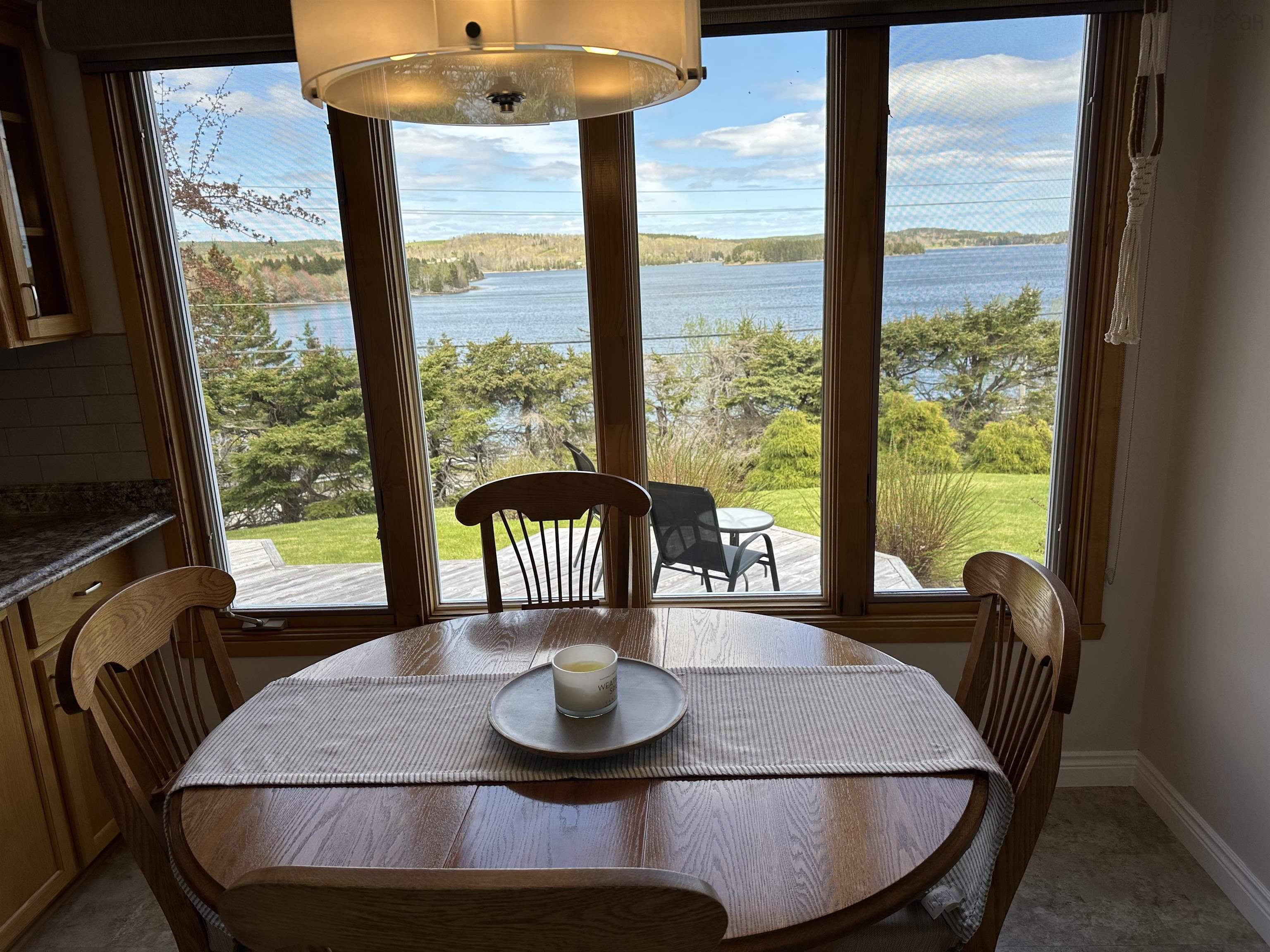 $385,000.00: 10419 16 Highway, Guysborough