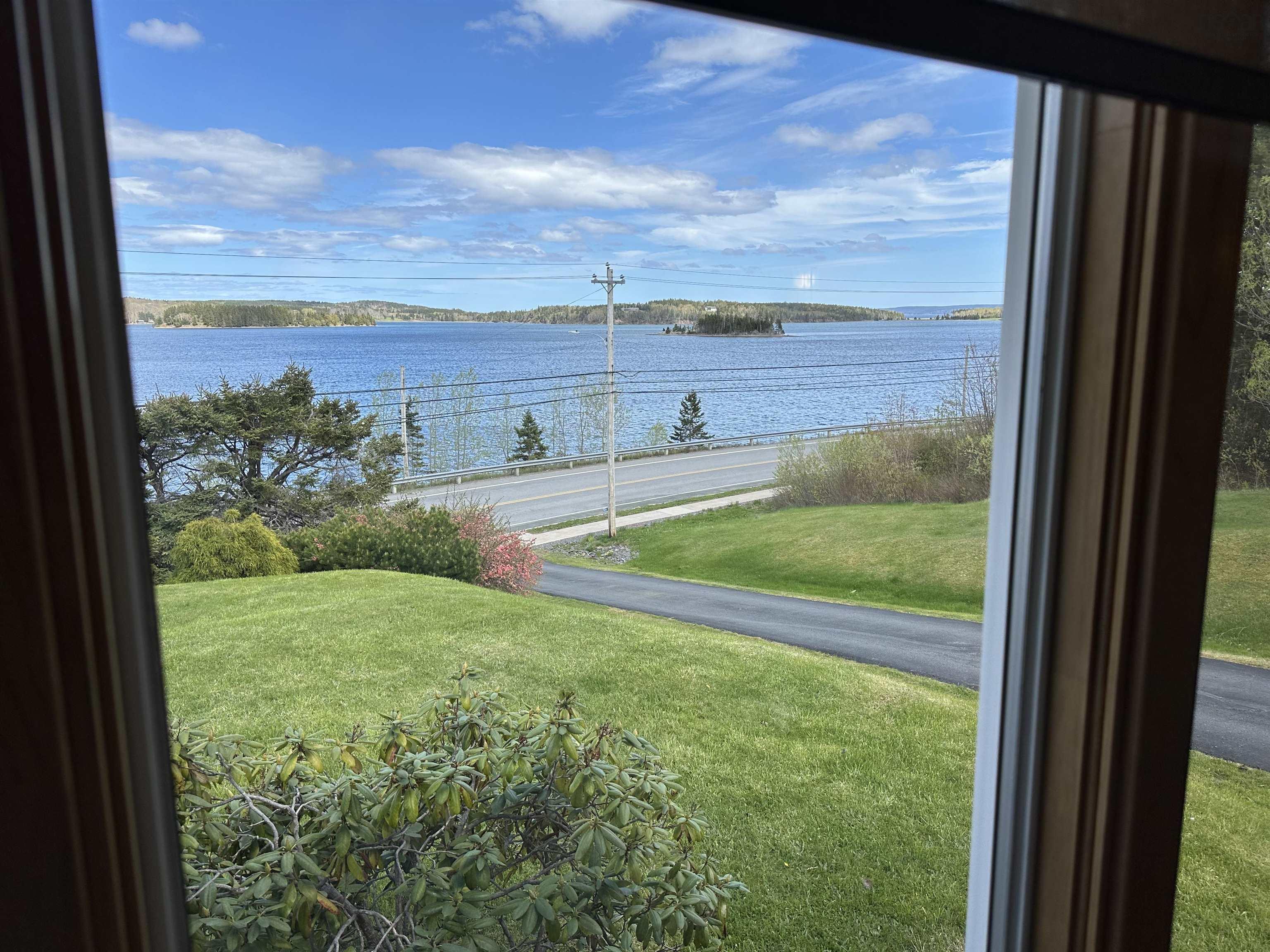$385,000.00: 10419 16 Highway, Guysborough