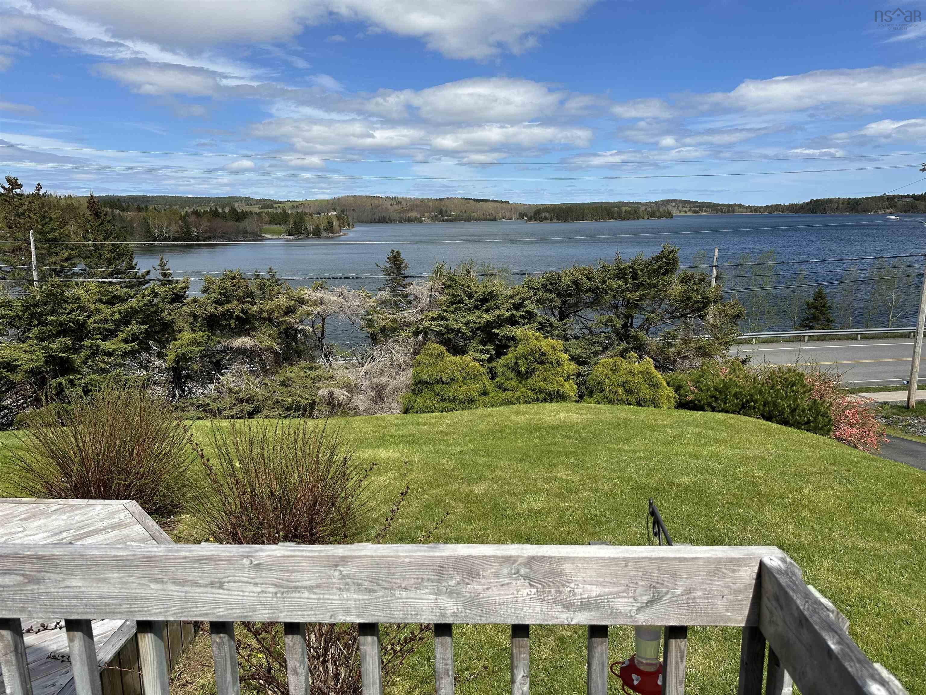 $385,000.00: 10419 16 Highway, Guysborough