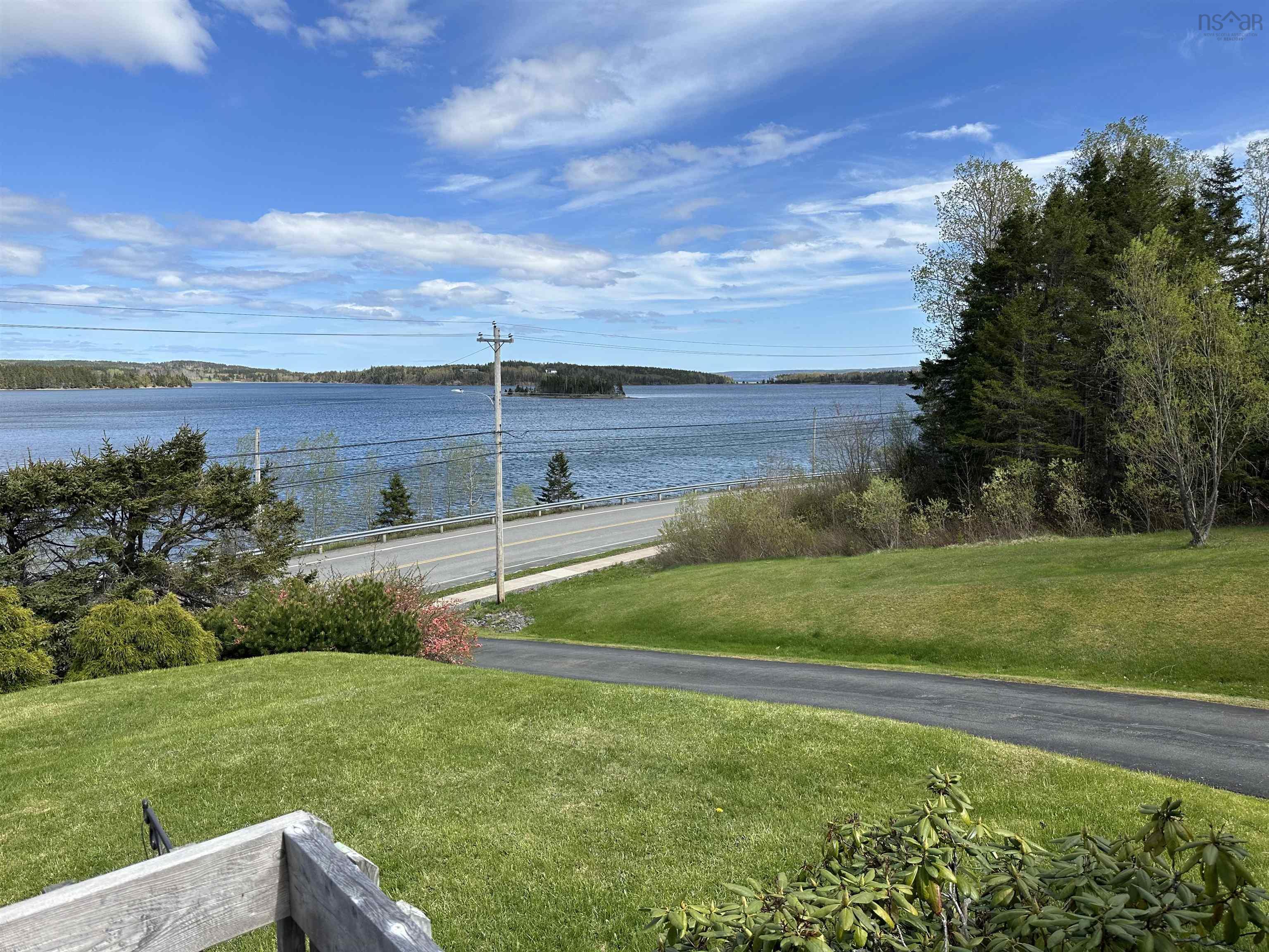 $385,000.00: 10419 16 Highway, Guysborough