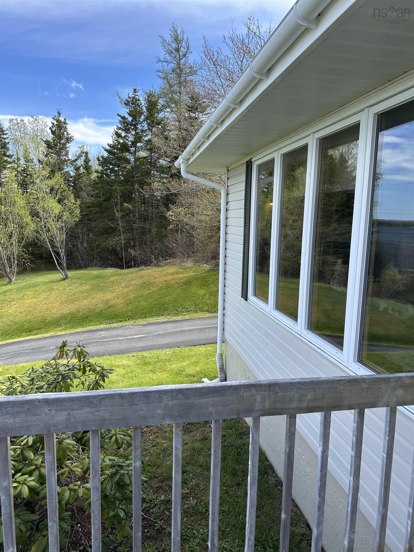 $385,000.00: 10419 16 Highway, Guysborough