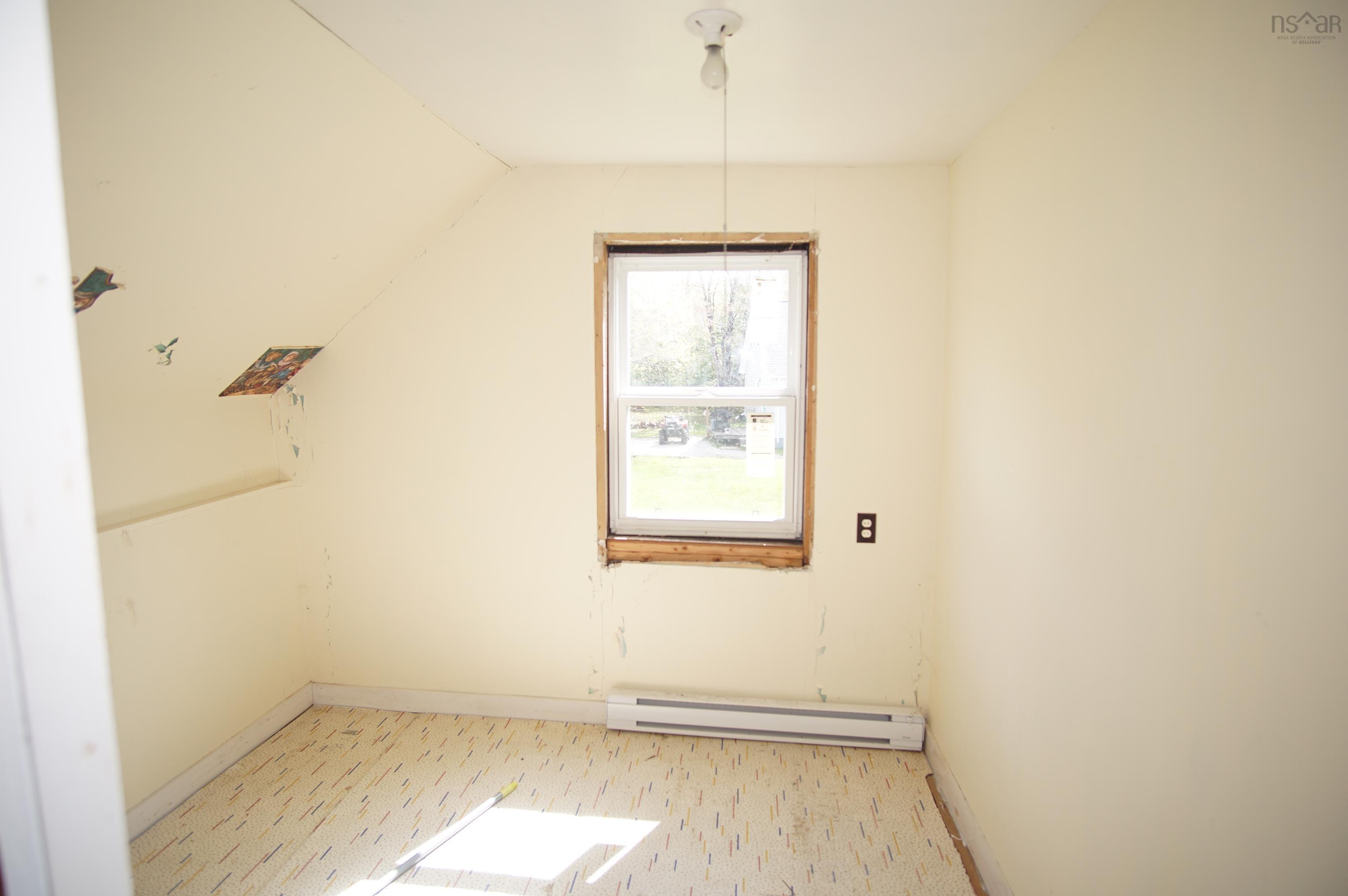 $128,500.00: 94 Transvaal Street, Shelburne