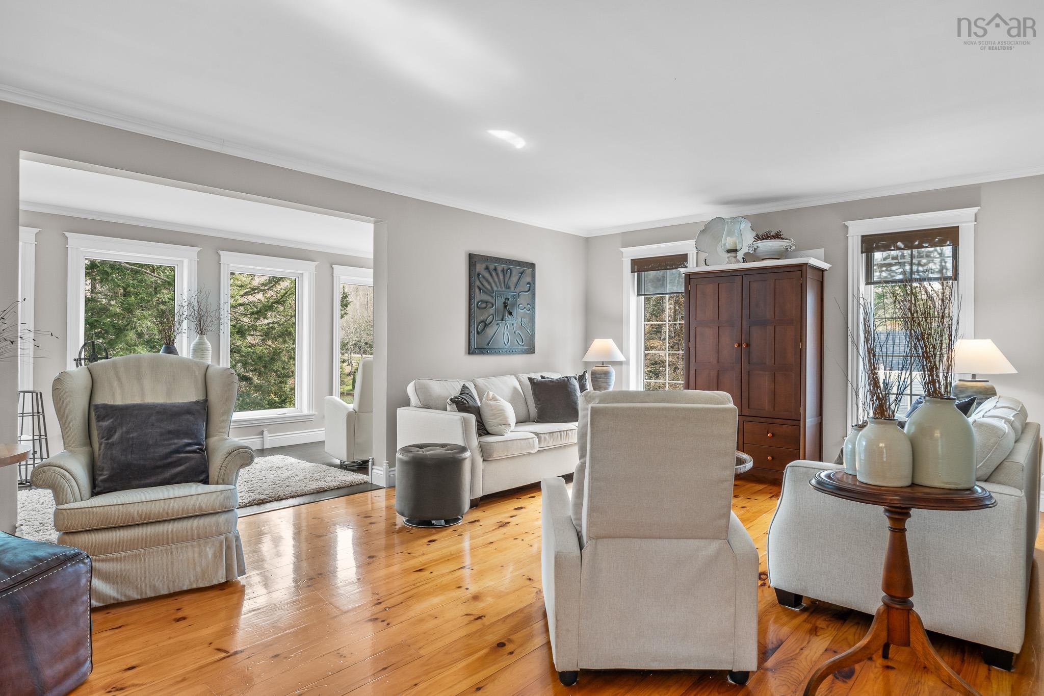 $750,000.00: 50 Duncan Drive Drive, Upper Kemptown