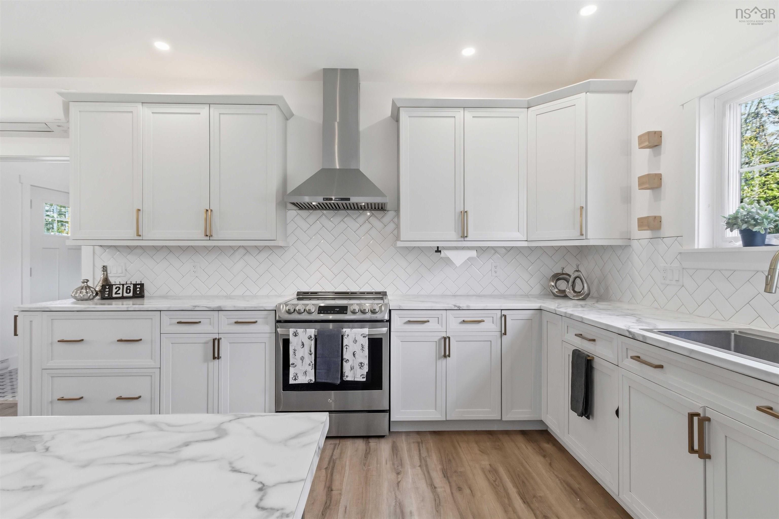 9279 Peggys Cove Road, Hacketts Cove, NS (MLS 202612258)