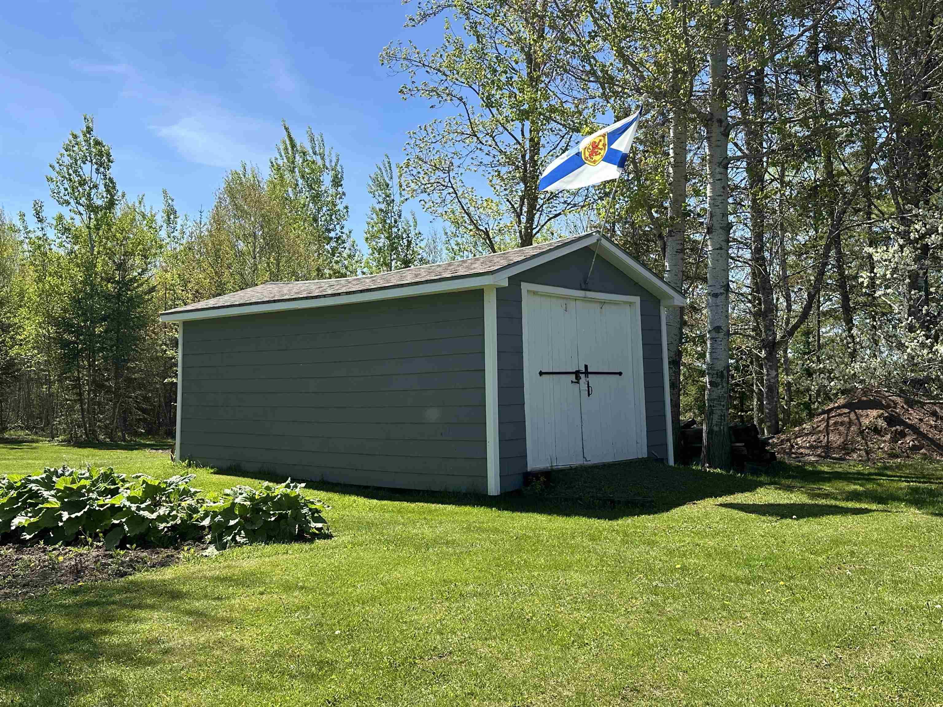 $439,000.00: 4139 East River East Side Road, Plymouth