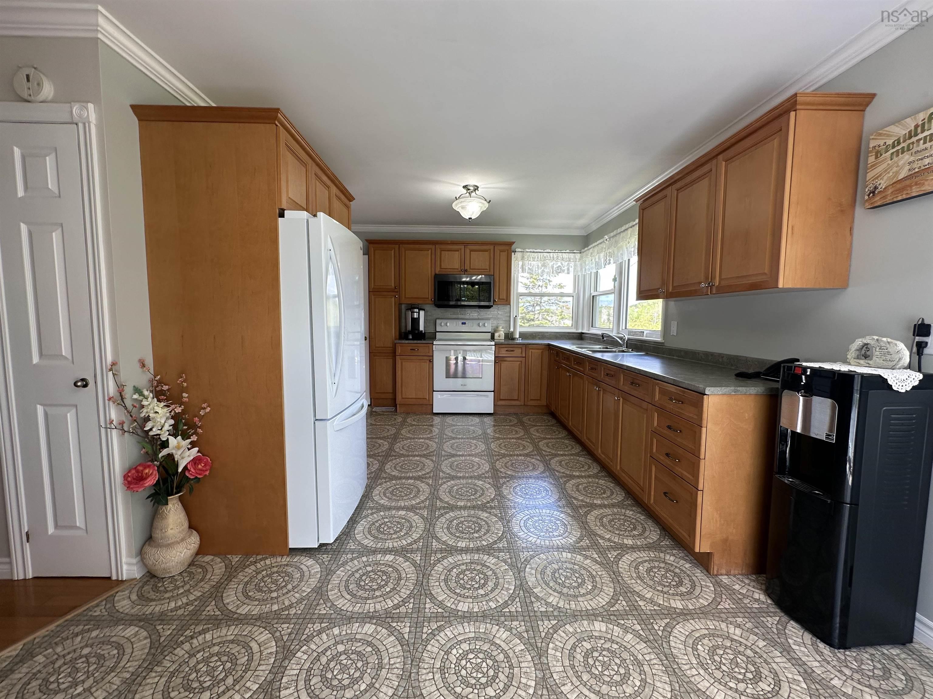 $439,000.00: 4139 East River East Side Road, Plymouth