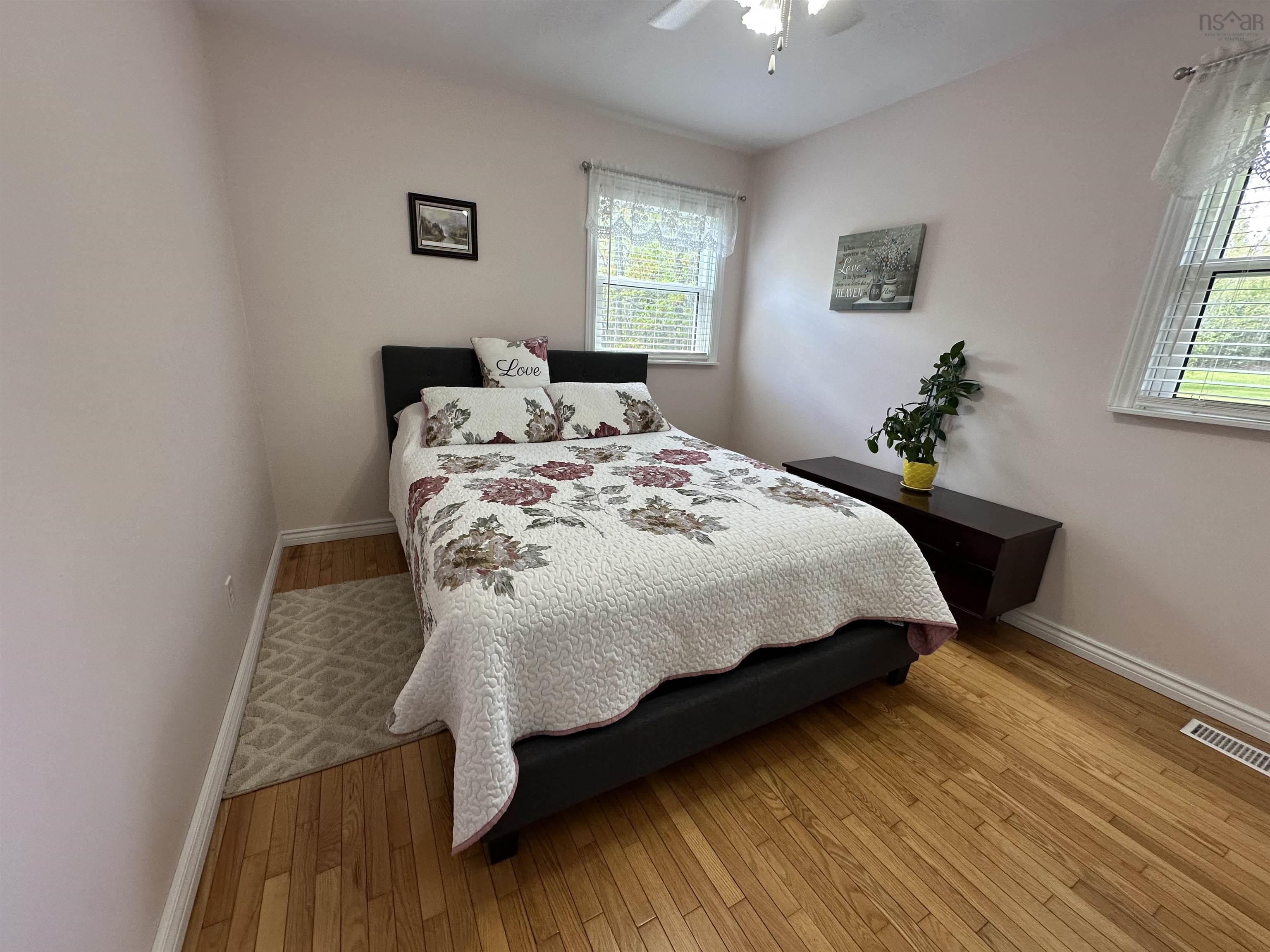 $439,000.00: 4139 East River East Side Road, Plymouth