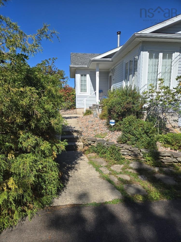 $462,500.00: 40 Silverwood Dr., Valley