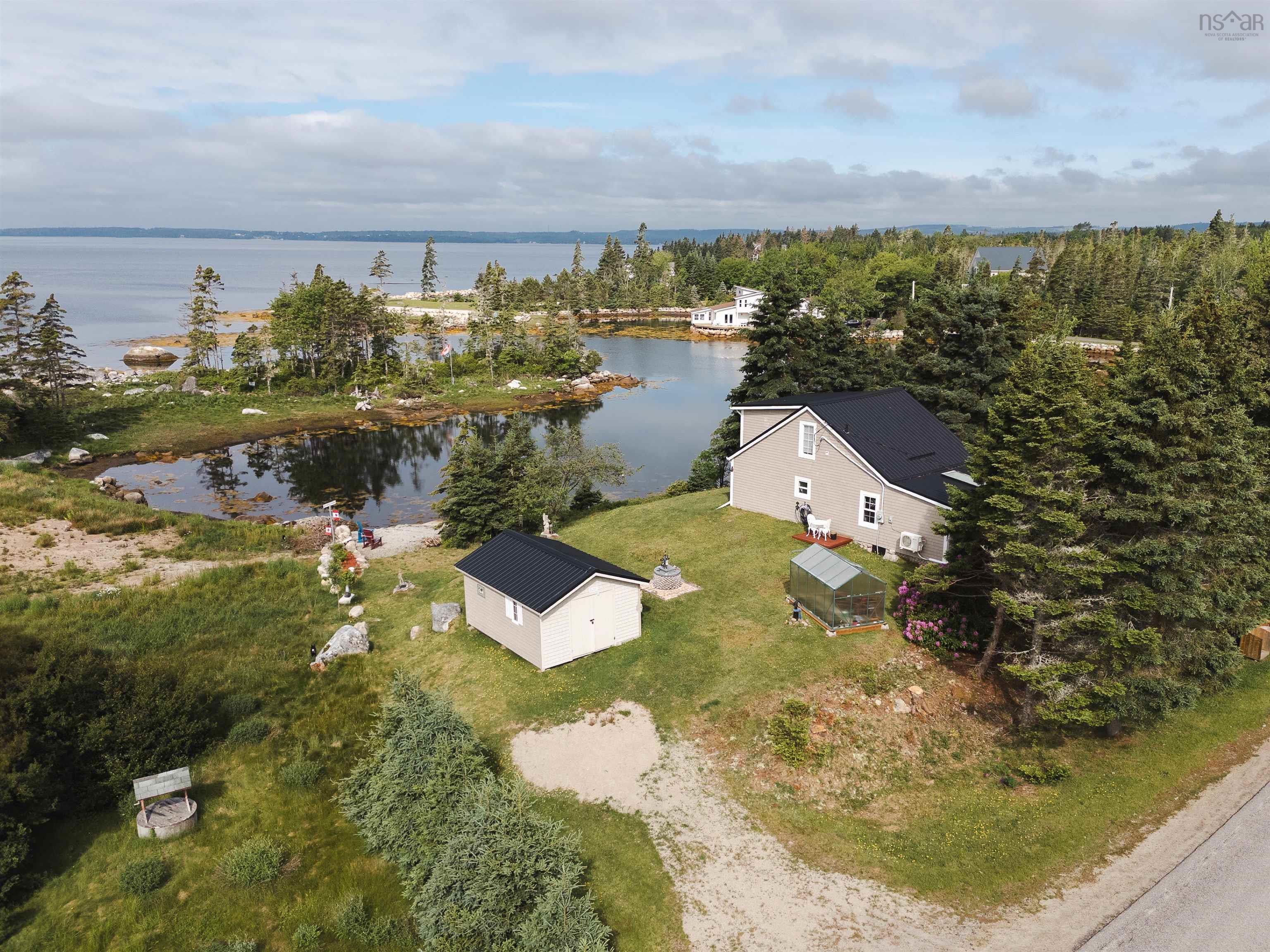 $499,000.00: 7187 Highway 329 Highway, East River
