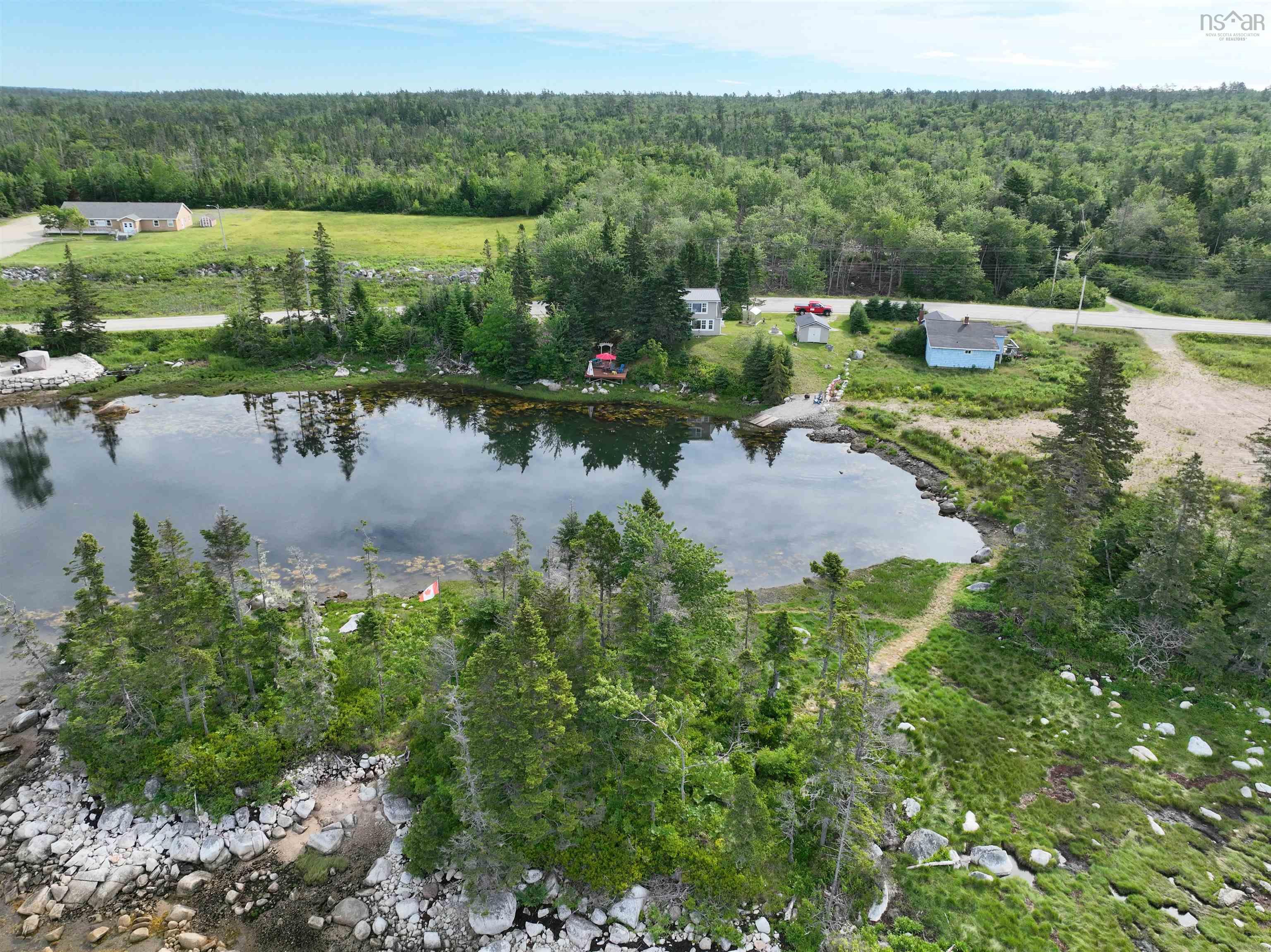 $499,000.00: 7187 Highway 329 Highway, East River