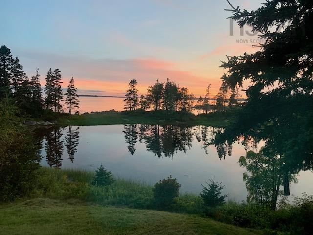 $499,000.00: 7187 Highway 329 Highway, East River