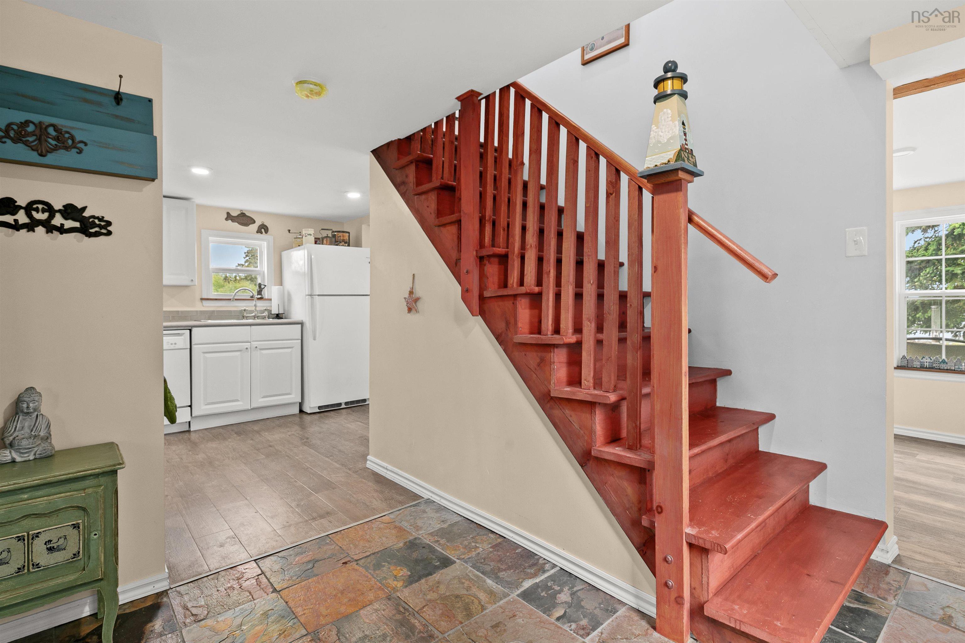 $499,000.00: 7187 Highway 329 Highway, East River