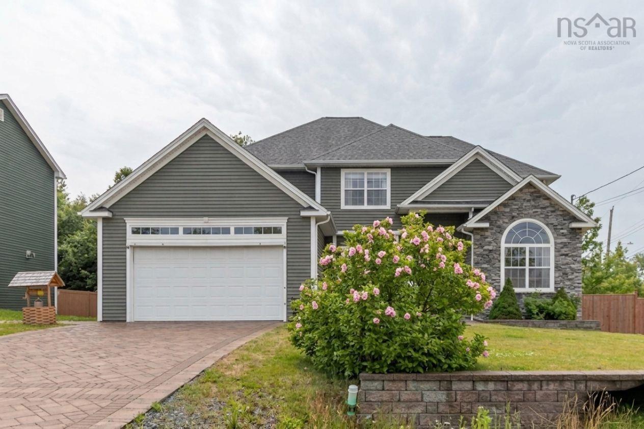 $749,900.00: 2 Lacy Anne Avenue, Enfield