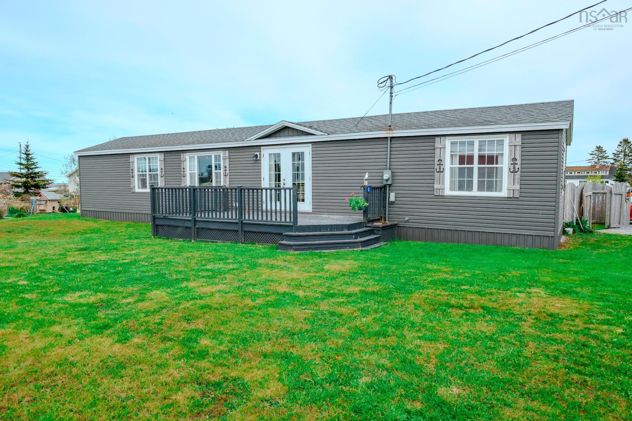 $318,000.00: 5 Nickerson Road, South Side